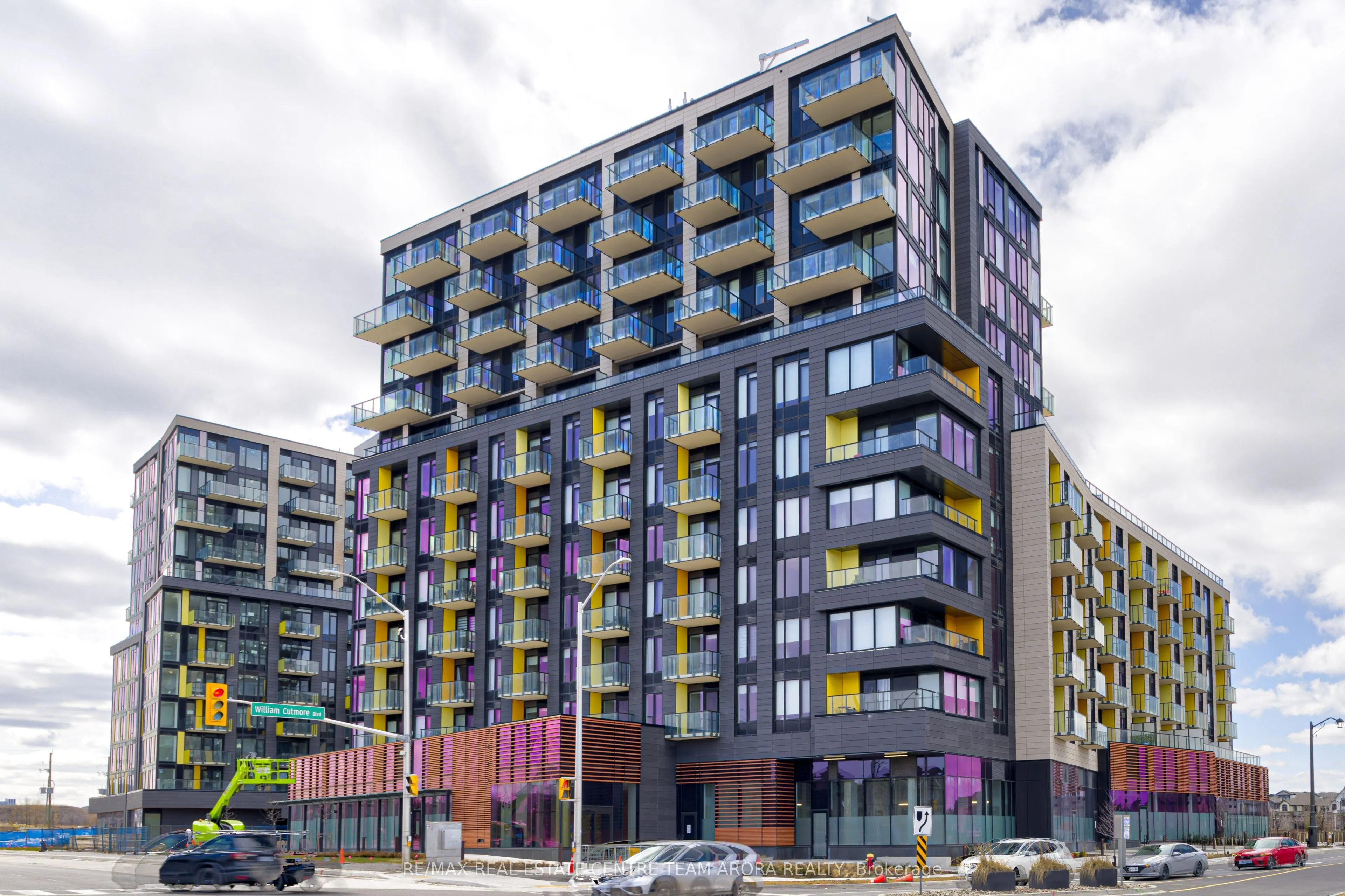 1415 Dundas Street E, #415