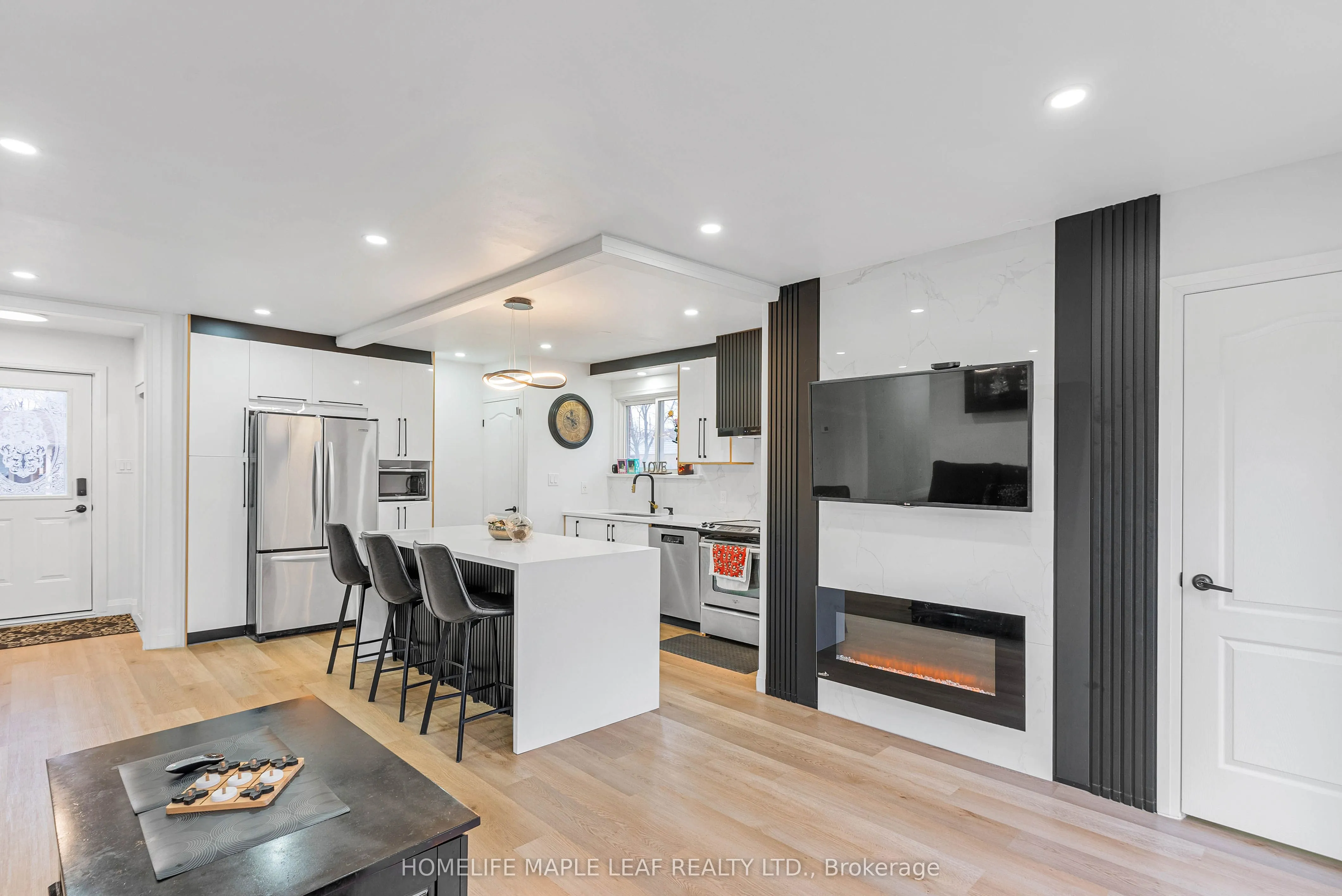292 Woodward Avenue