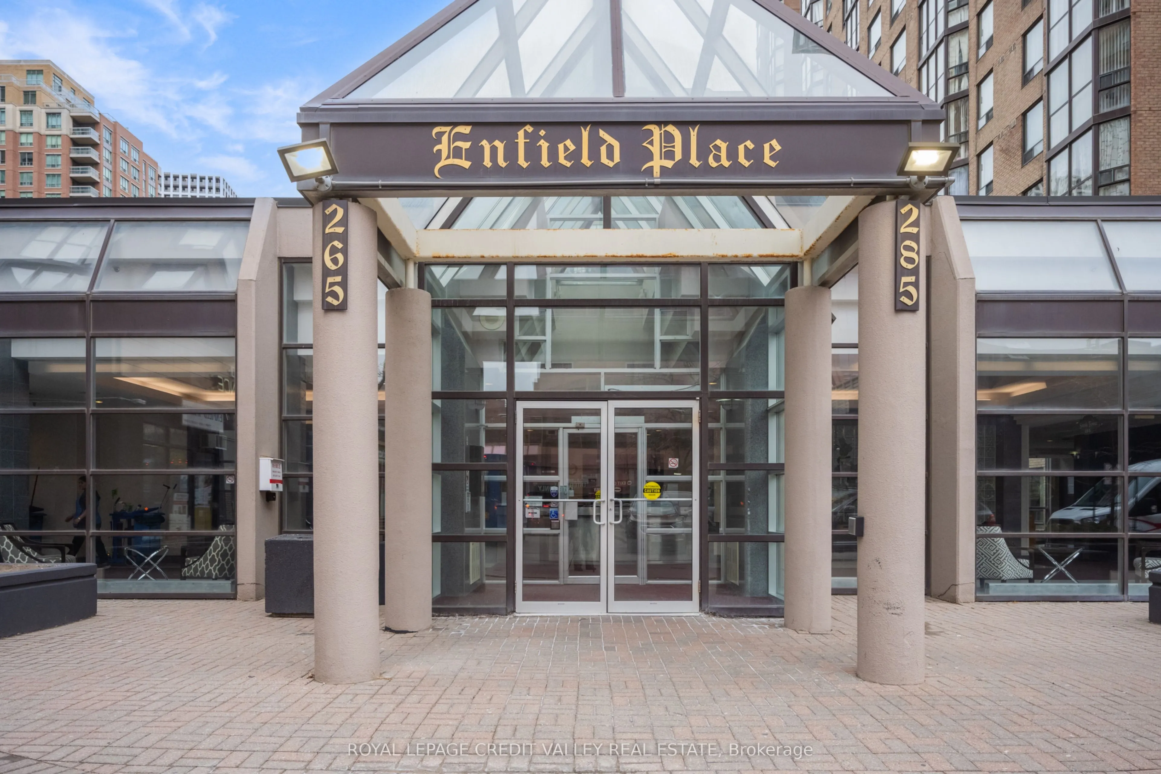 265 Enfield Place, #2002