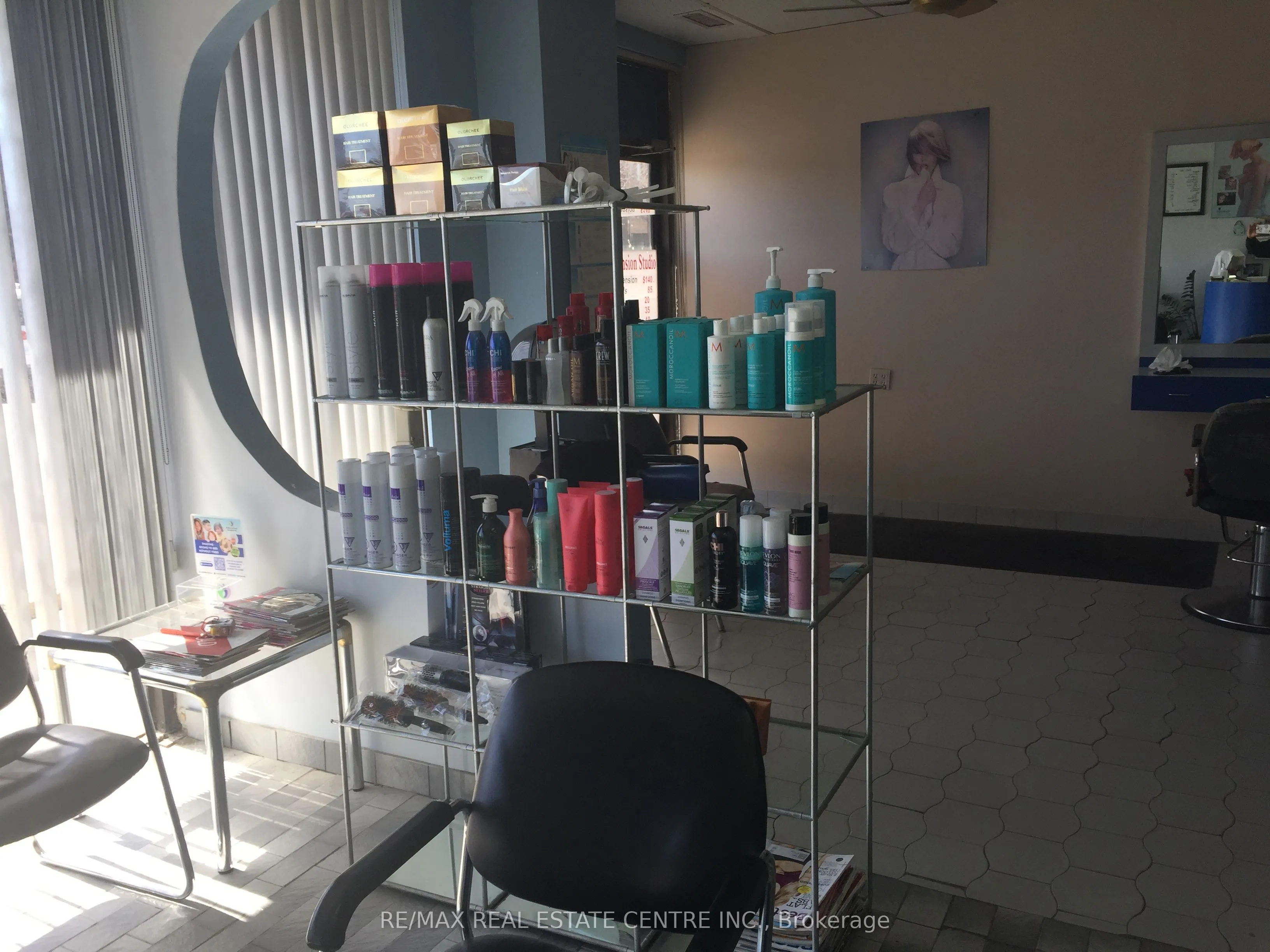 1225 Dundas Street, #11