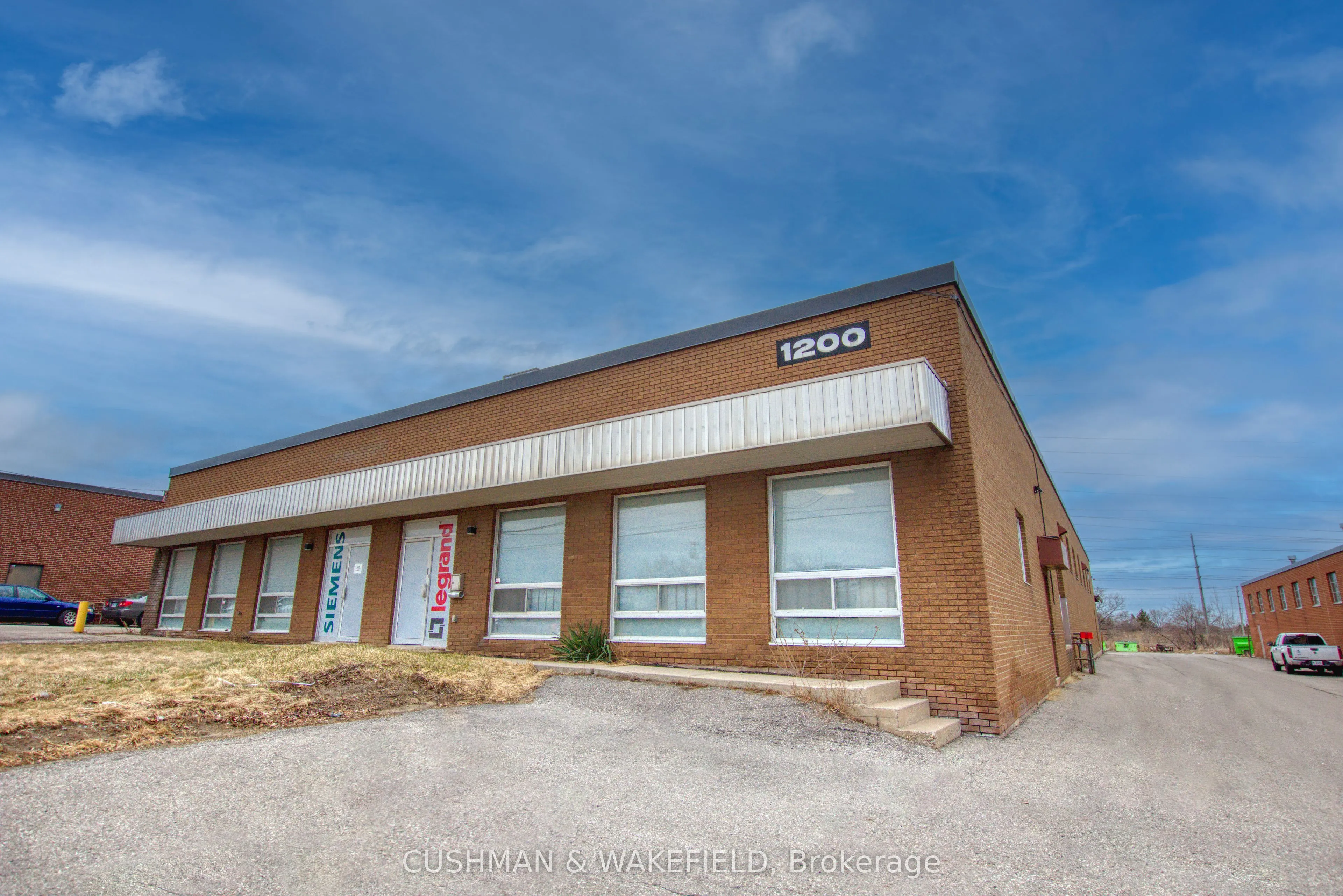 1200 Fewster Drive