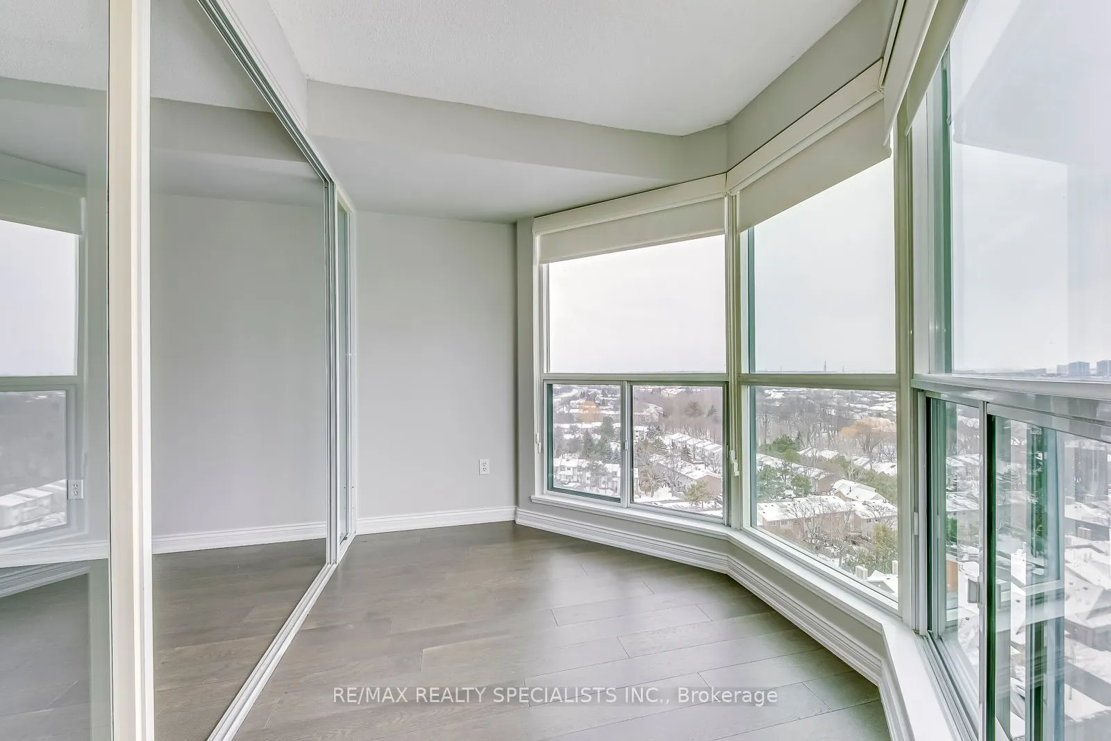 2177 Burnhamthorpe Road W #1605