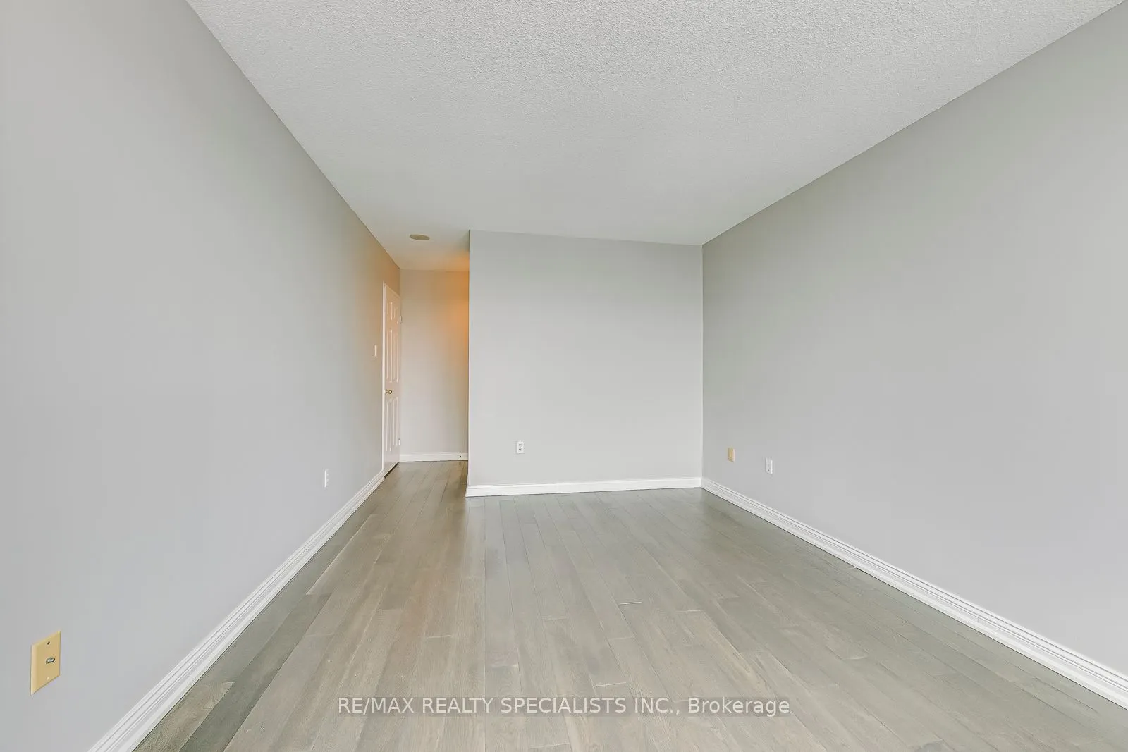 2177 Burnhamthorpe Road W #1605