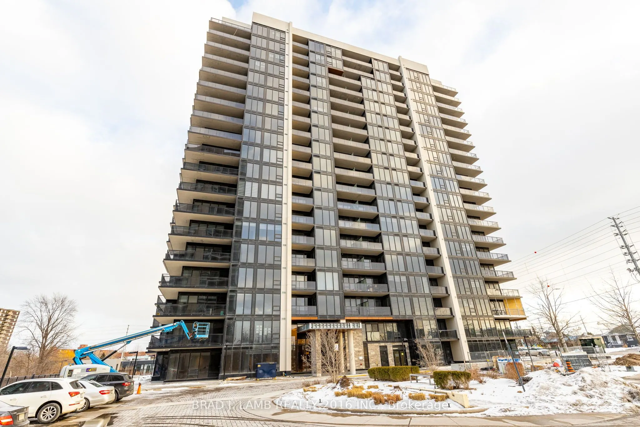 1035 Southdown Road #1204