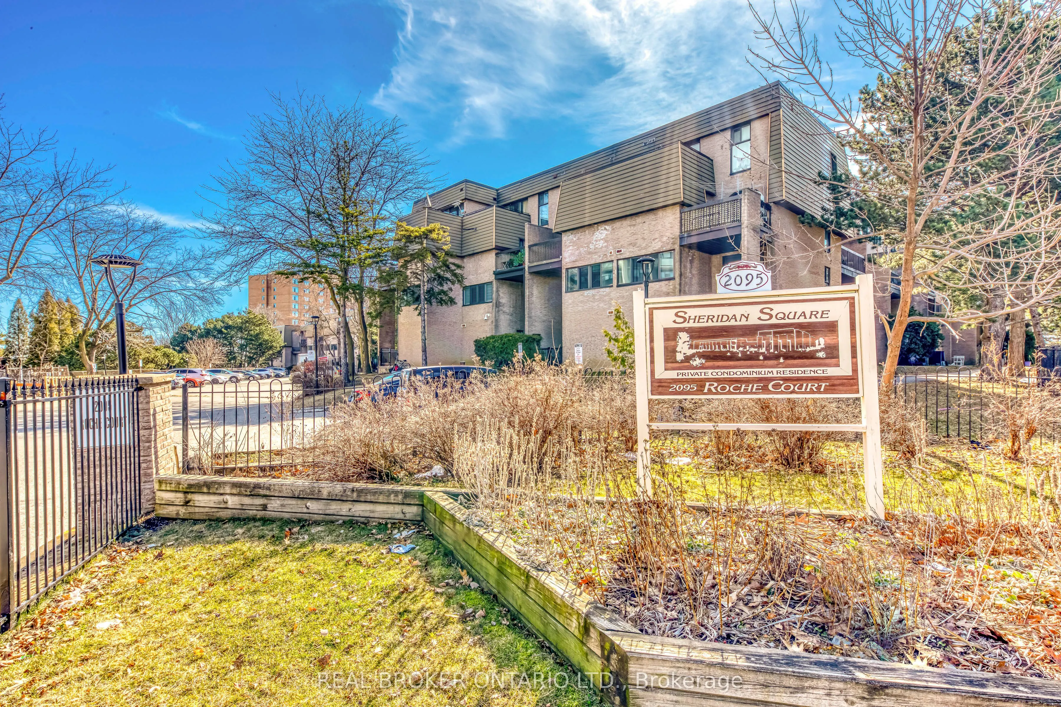 2095 Roche Court, #130