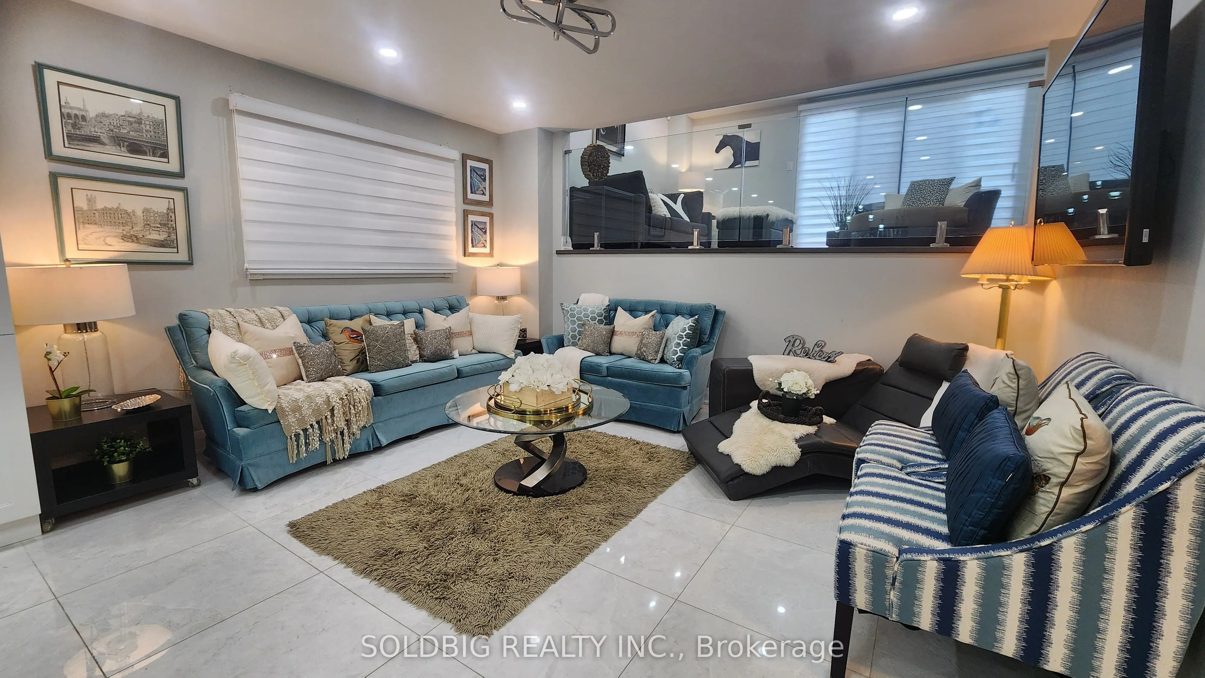 4079 Trapper Crescent, #Upper