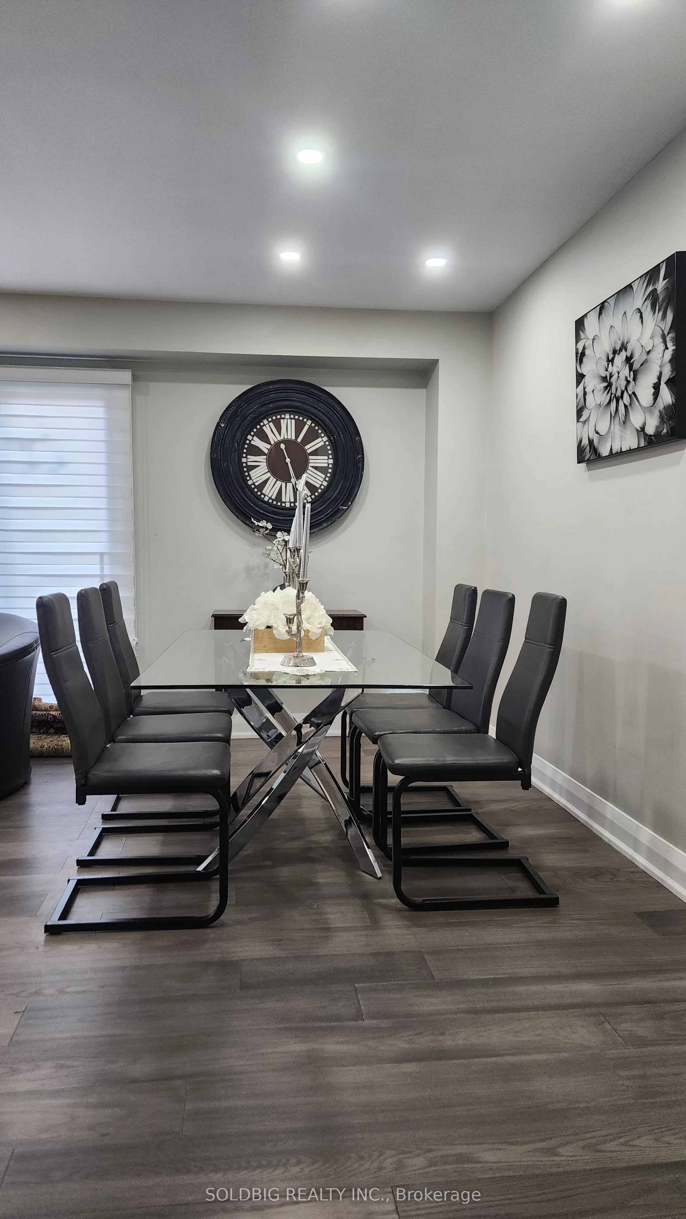 4079 Trapper Crescent, #Upper