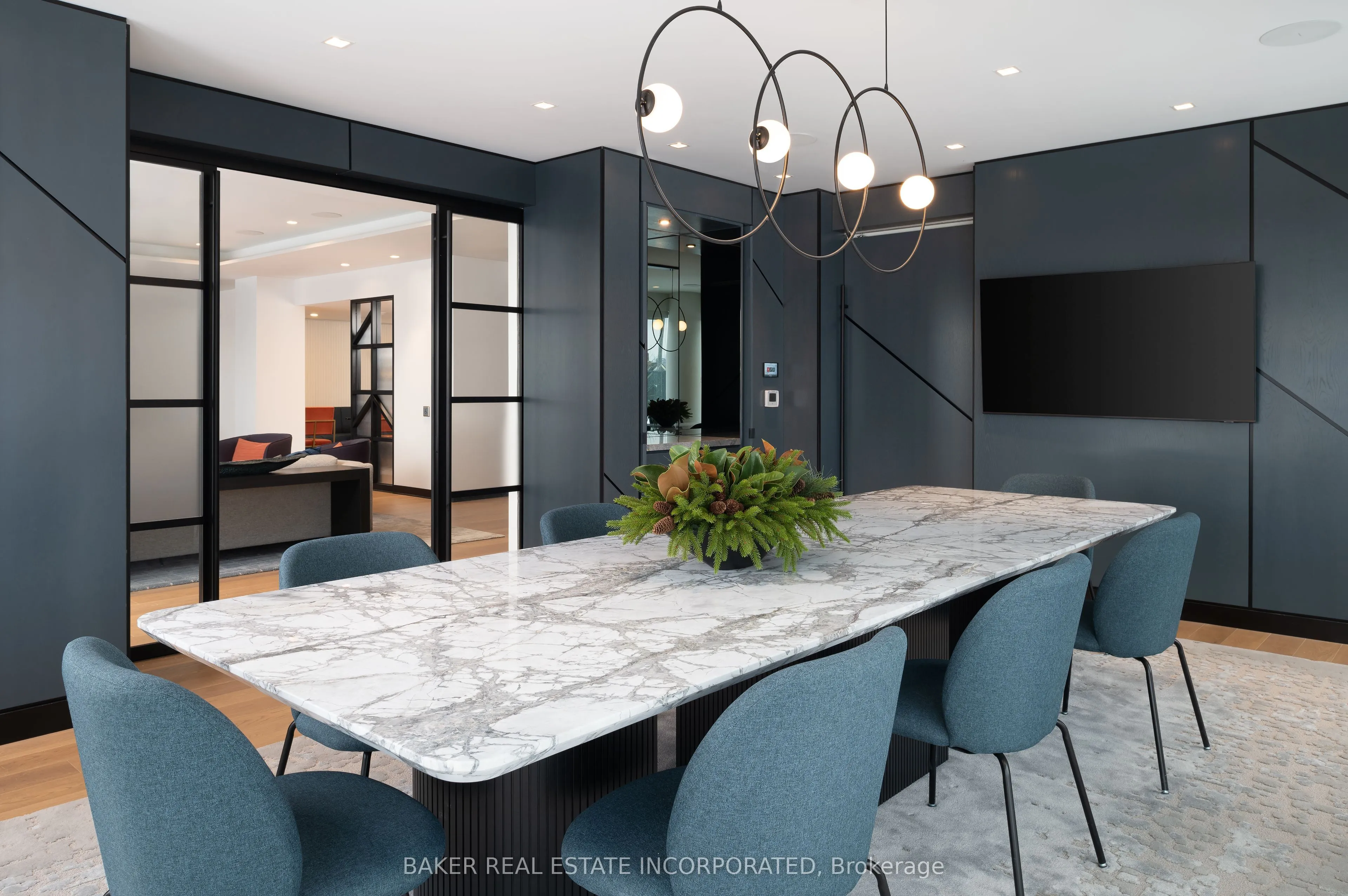 740 Dupont Street #208
