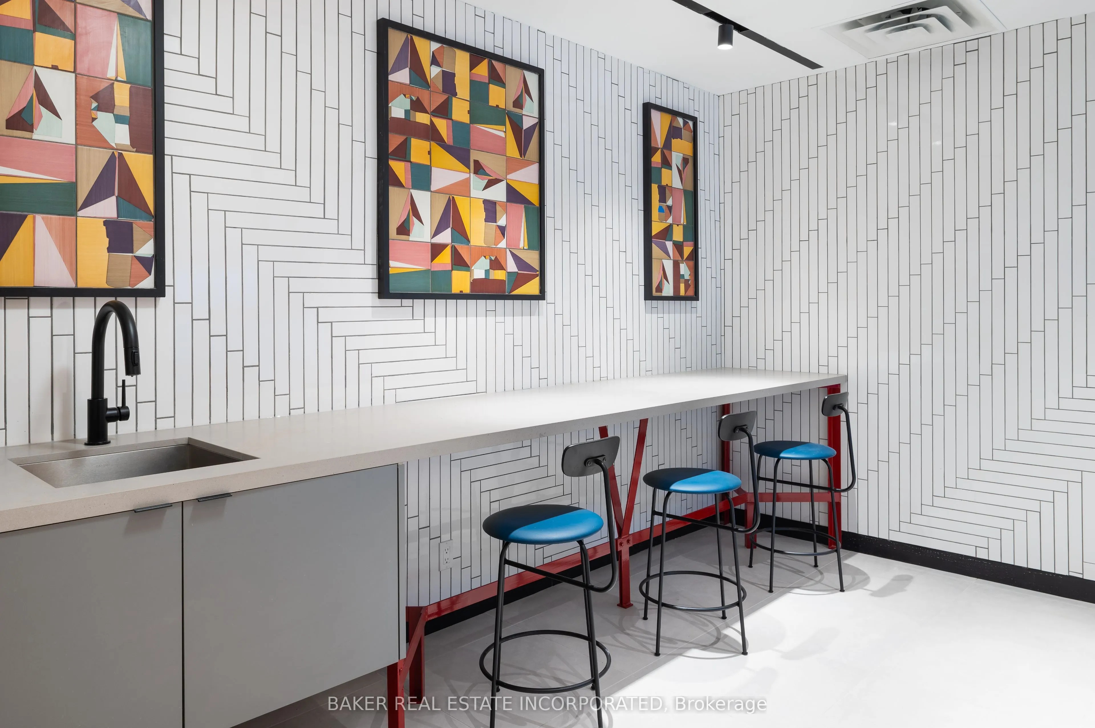 740 Dupont Street #208