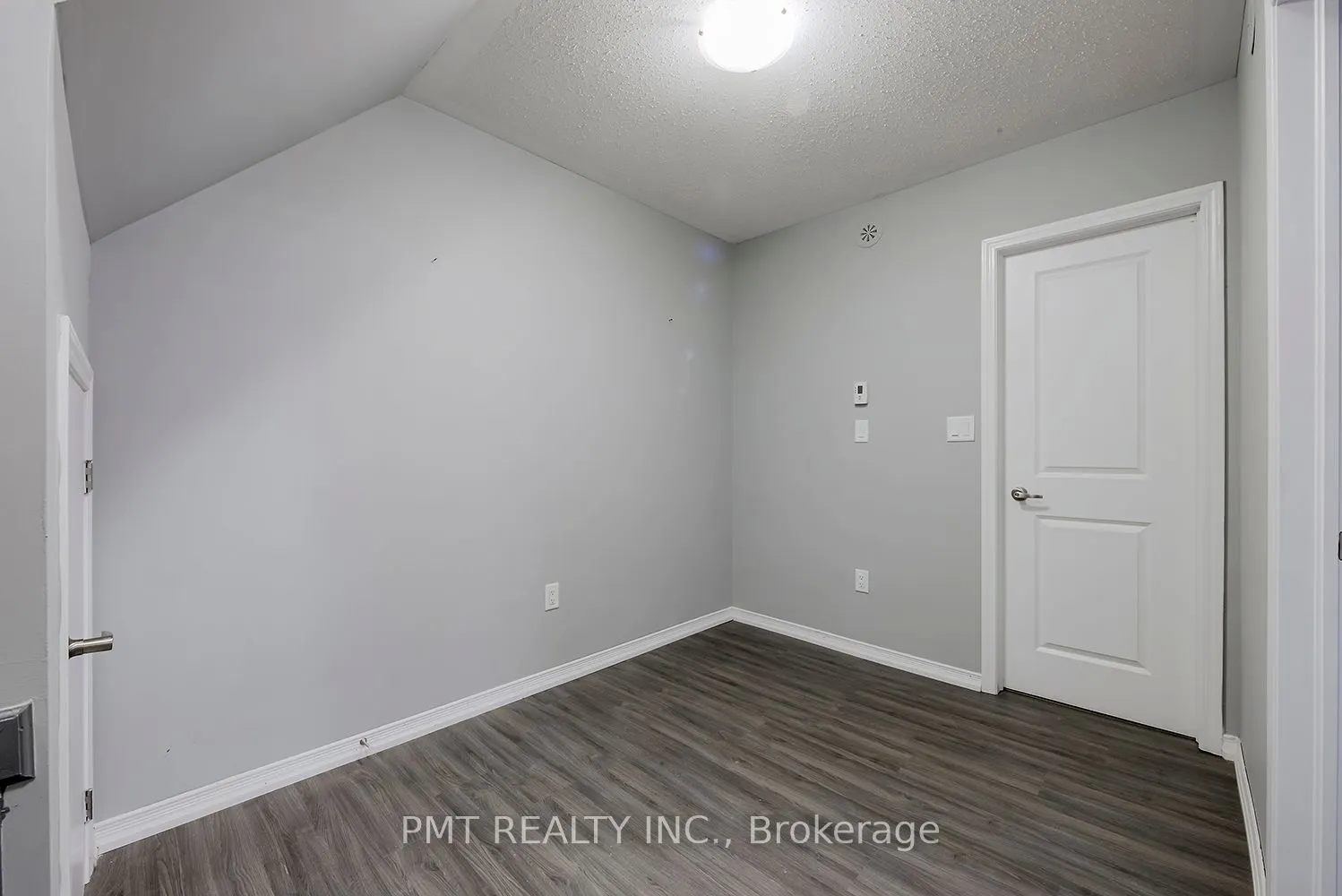 26 Fieldway Road #46