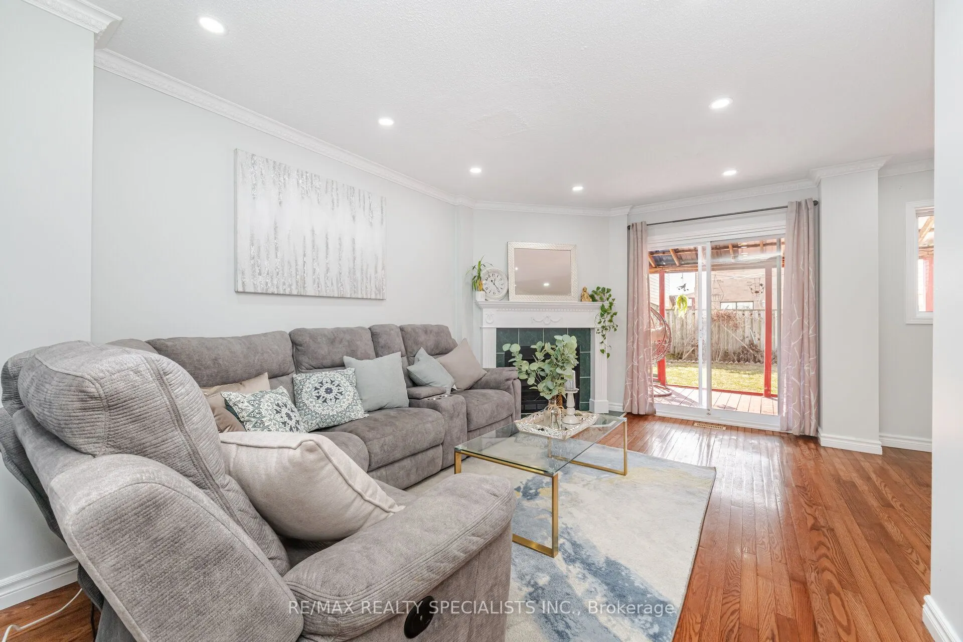 10 Wheatfield Road