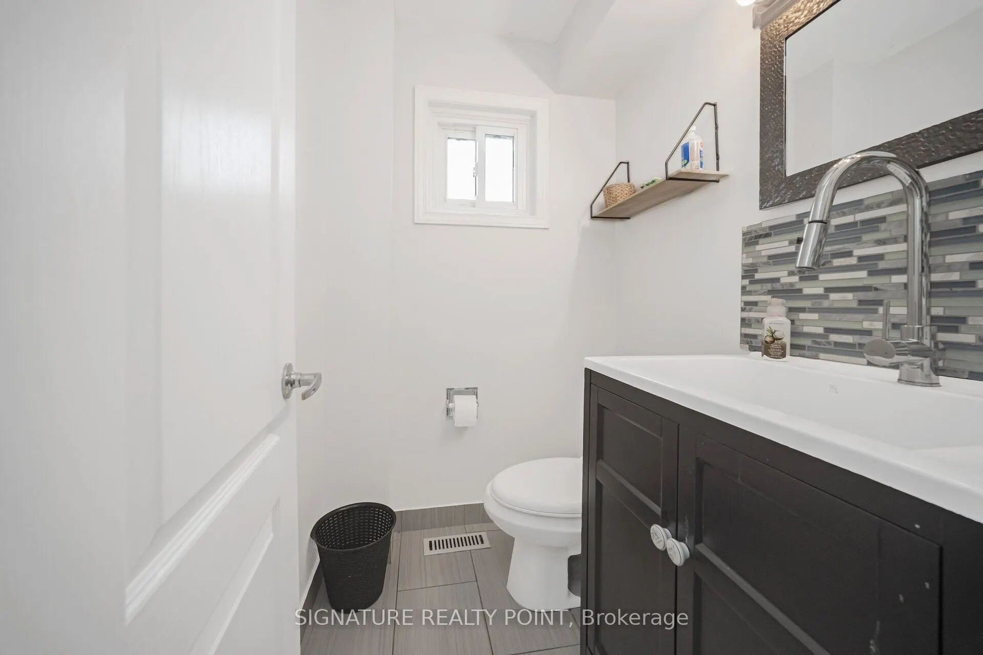 222 Simmons Boulevard