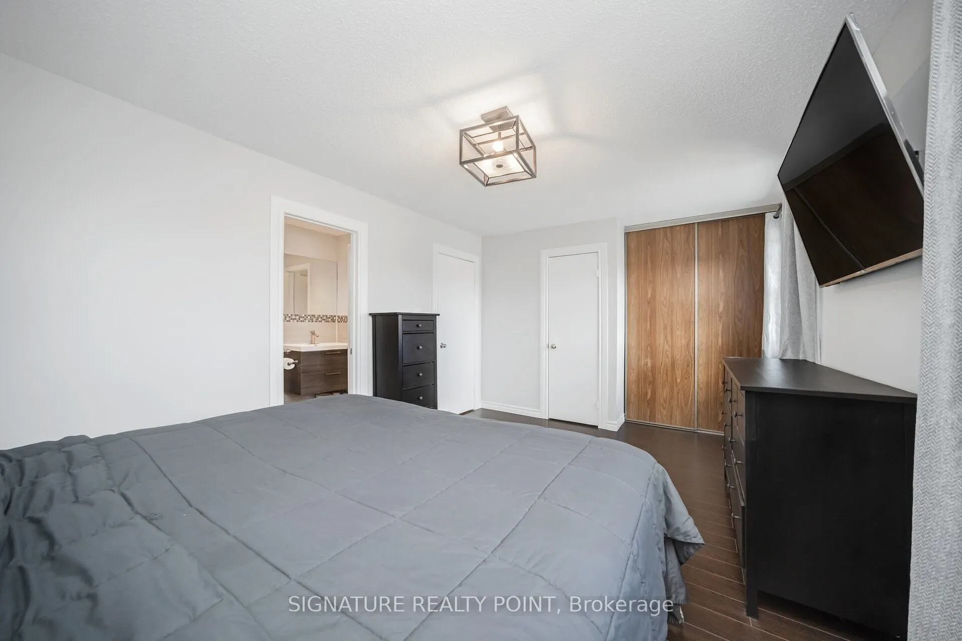 222 Simmons Boulevard