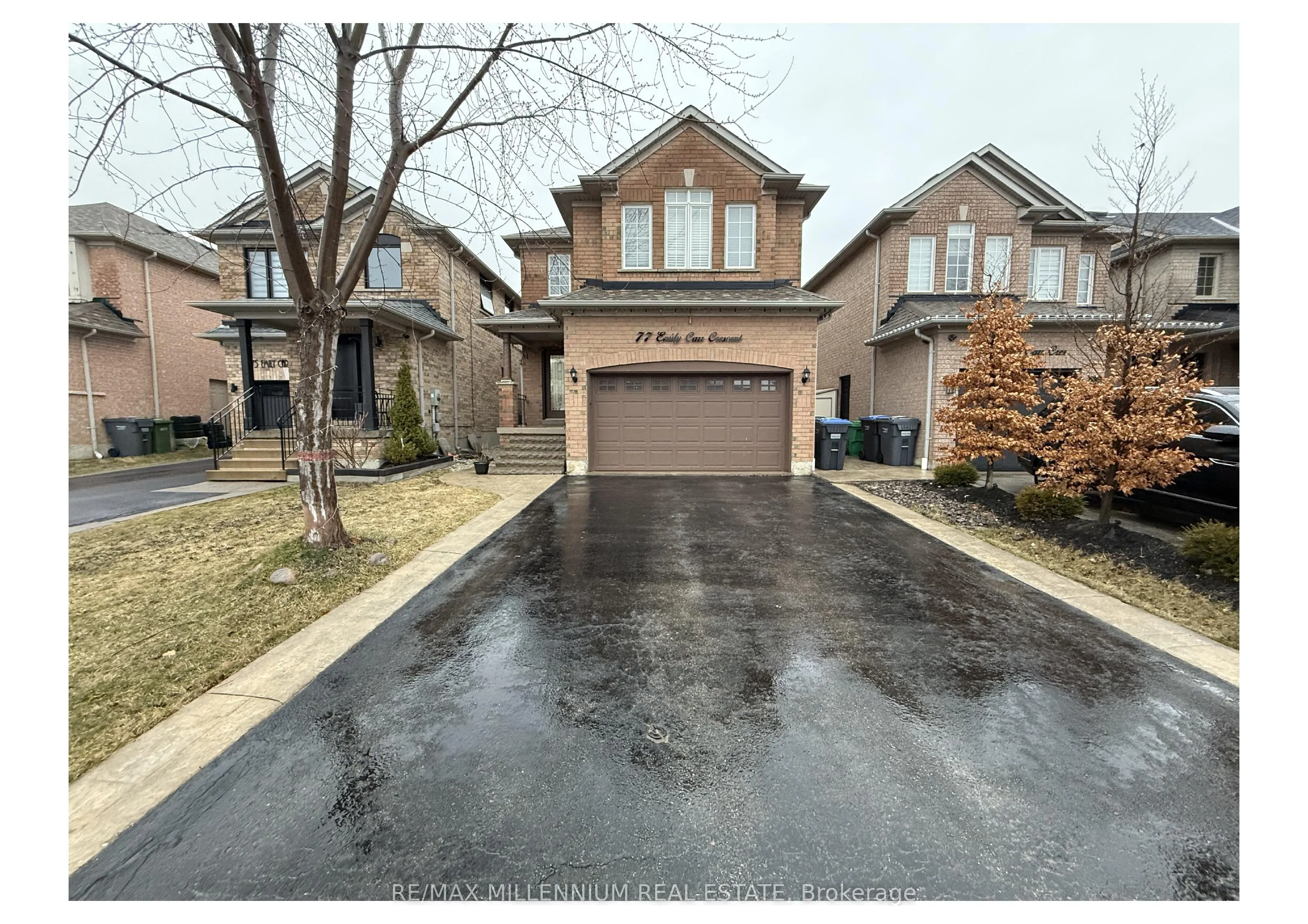 77 Emily Carr Crescent