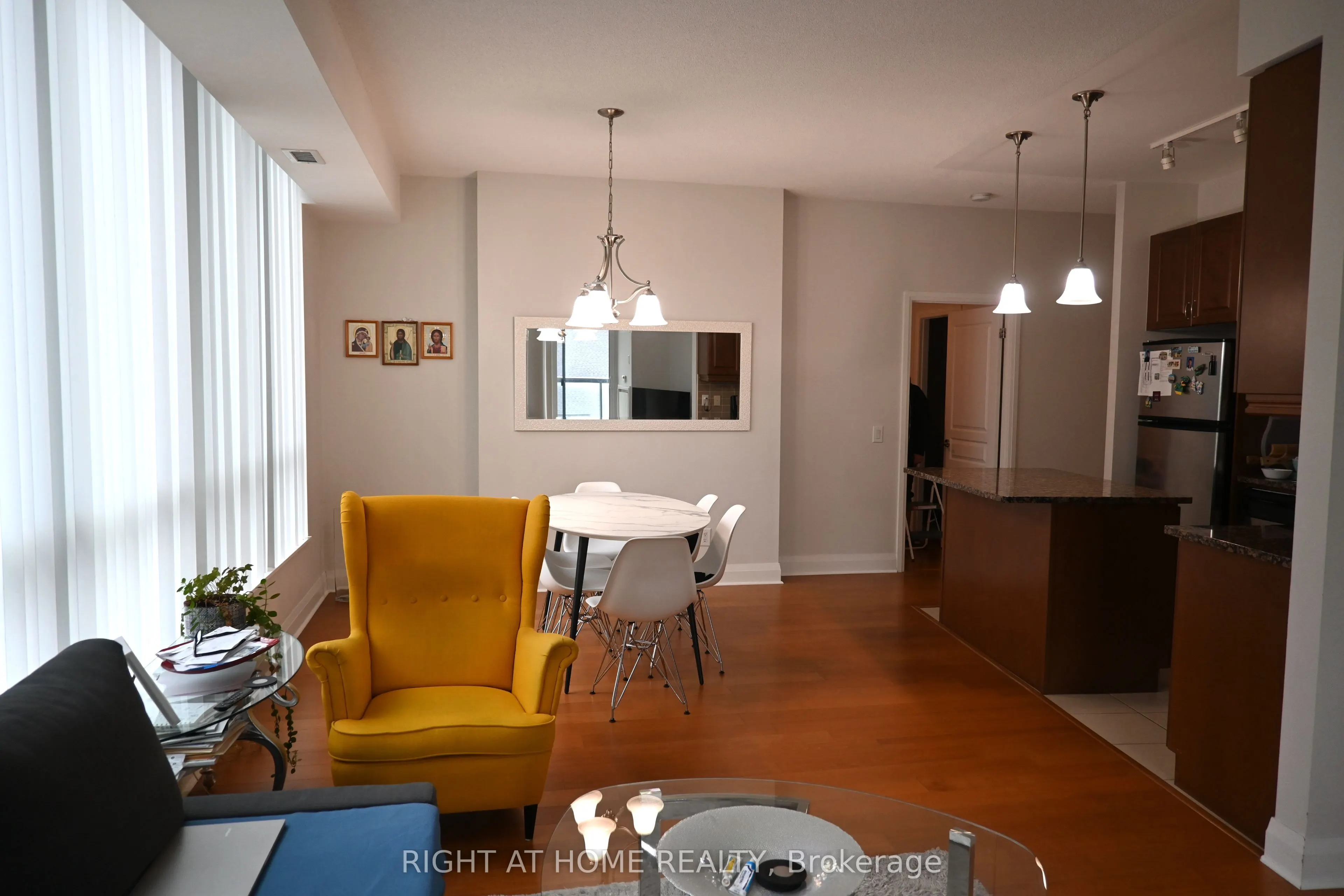 1 Hurontario Street #315