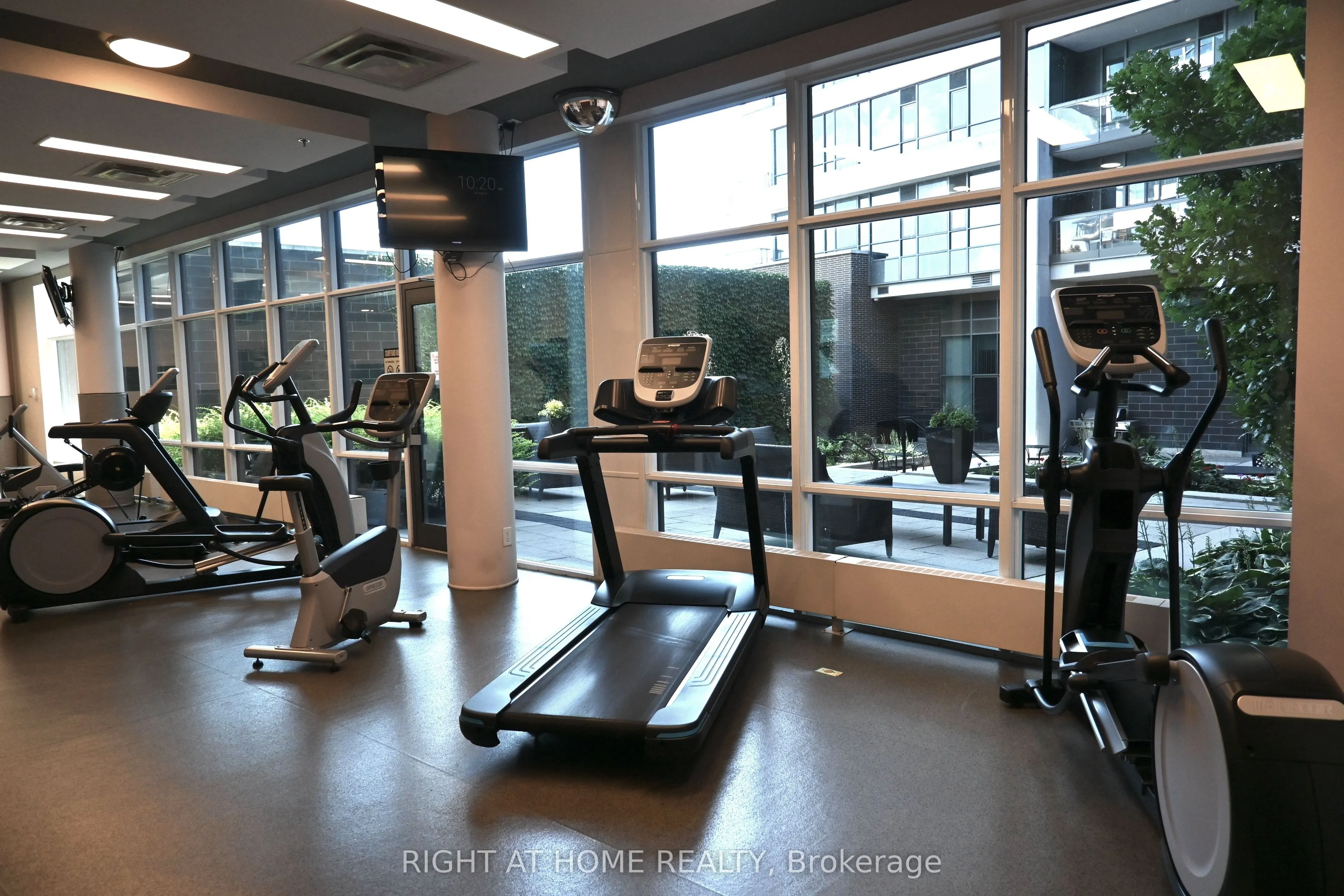 1 Hurontario Street #315