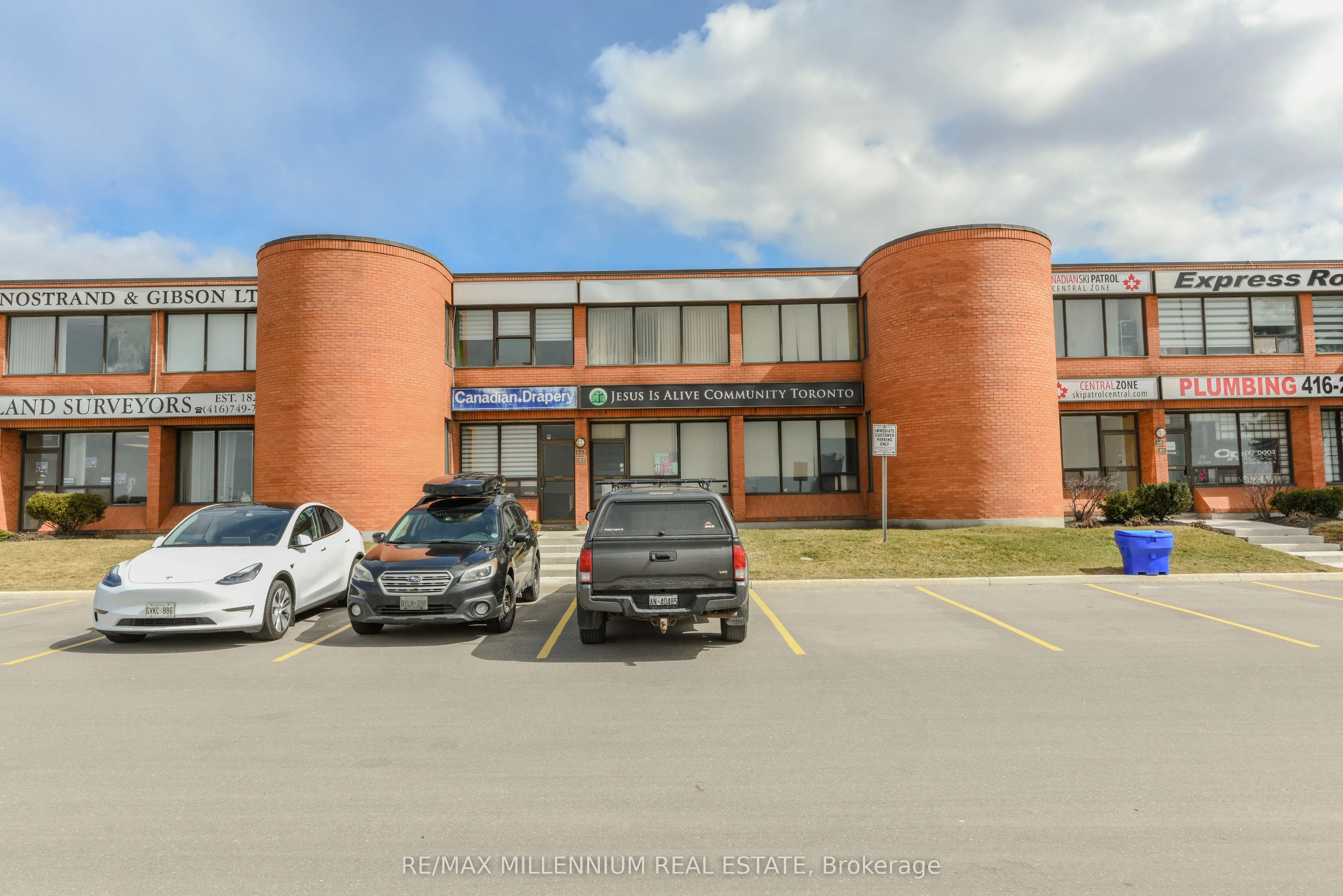 750 Oakdale Road, #64
