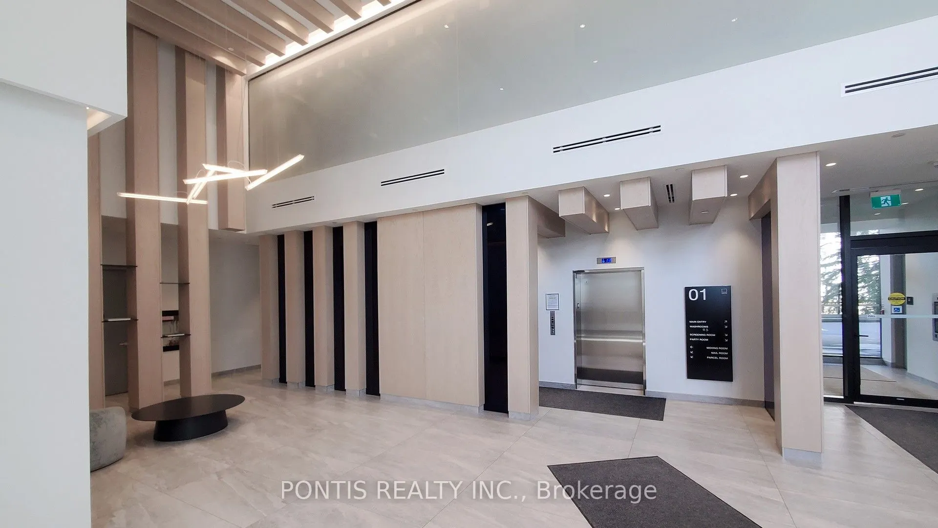 86 Dundas Street E #523