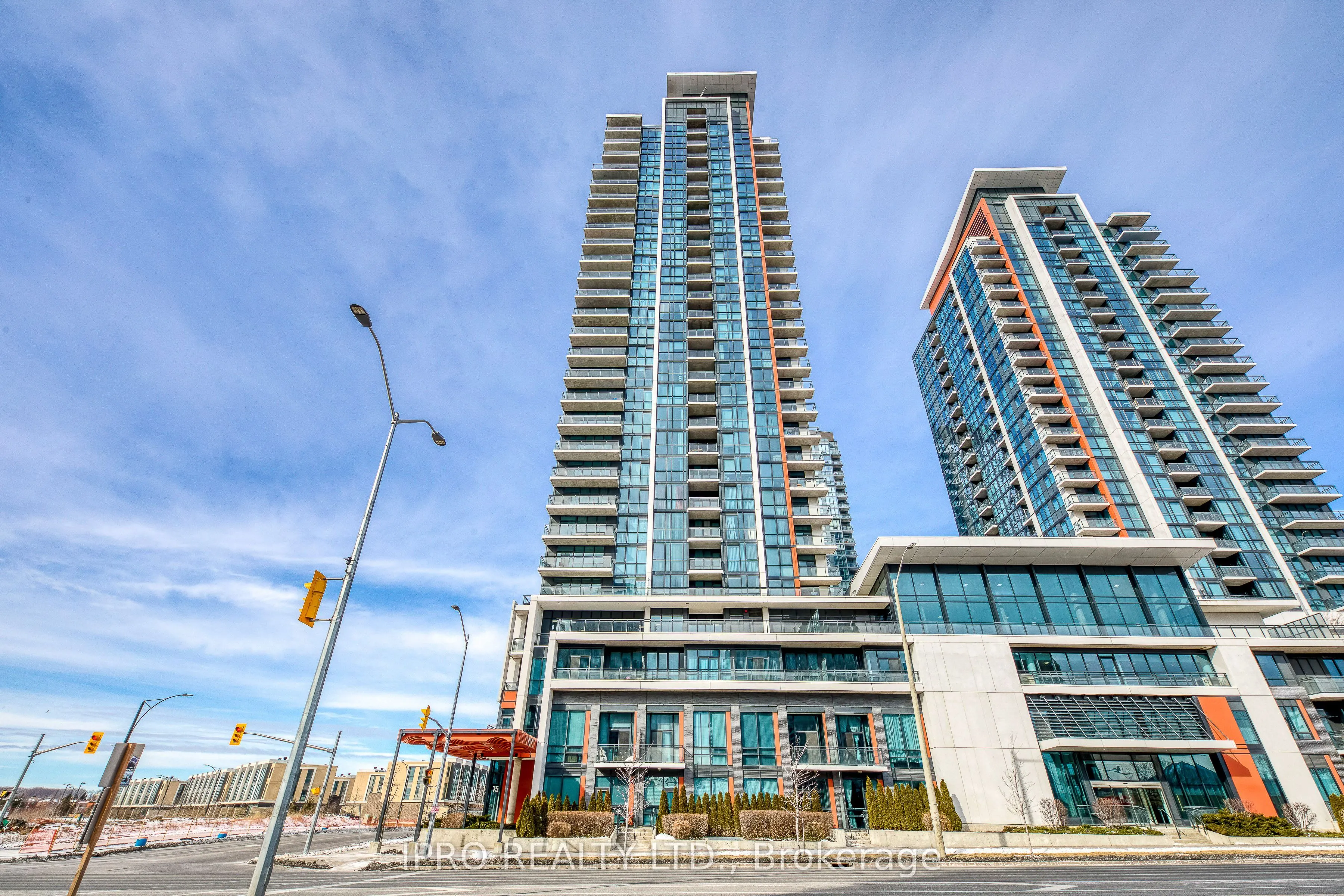 75 Eglinton Avenue W, #106