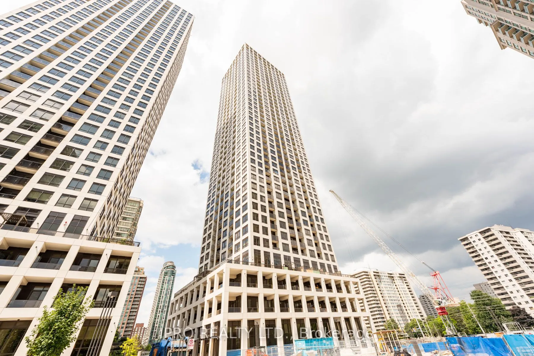 30 Elm Drive W, #3405