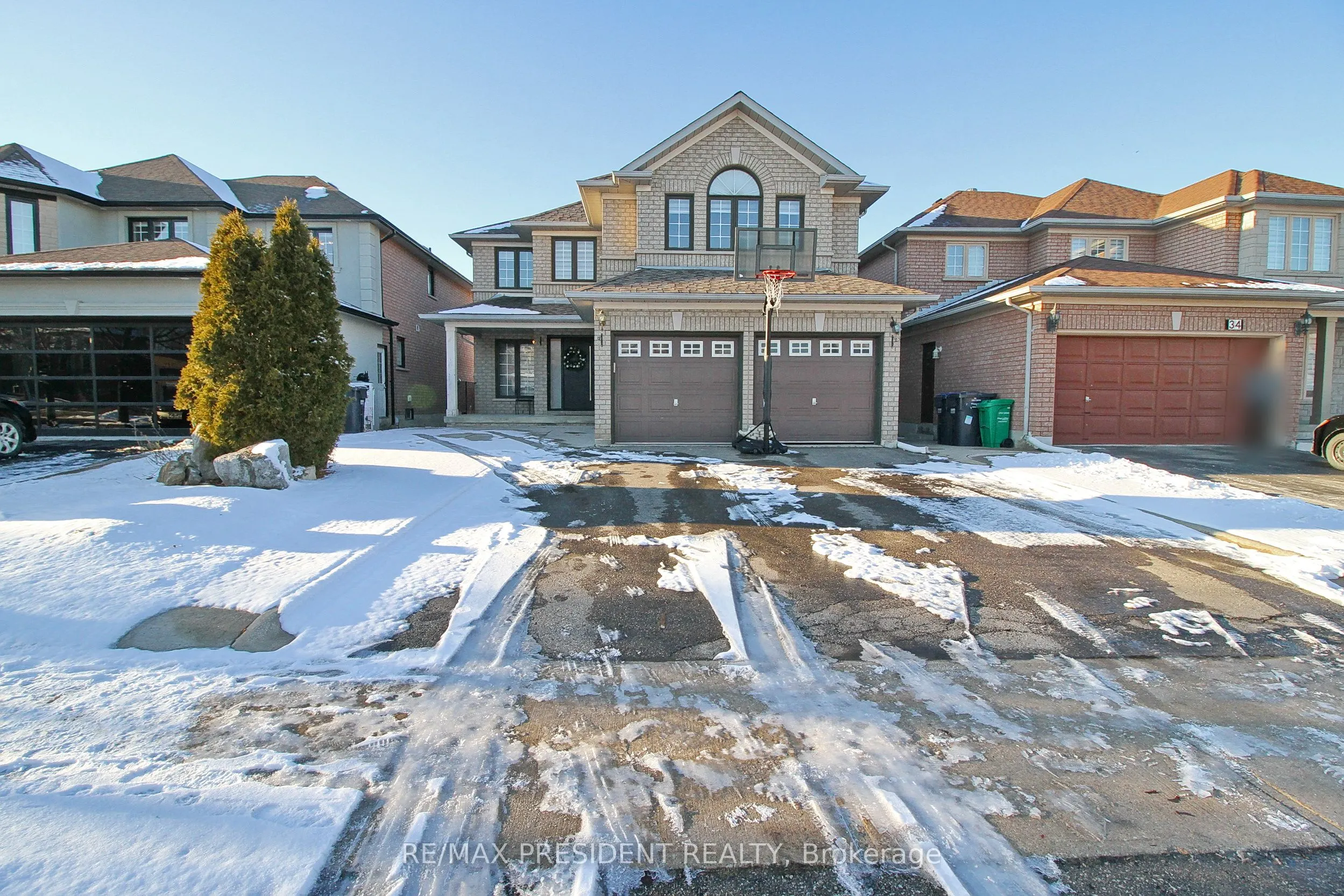 32 Deerglen Drive