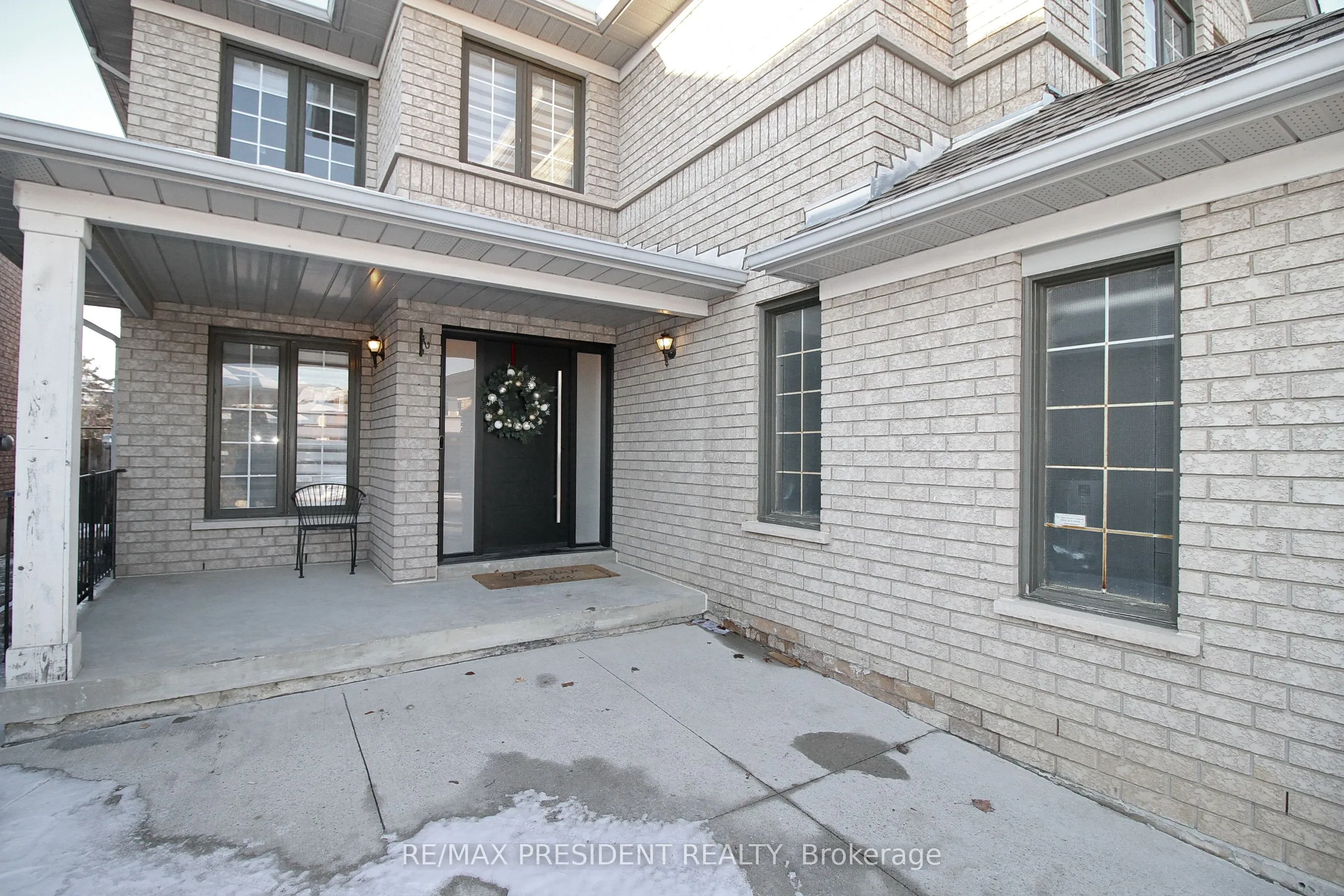 32 Deerglen Drive