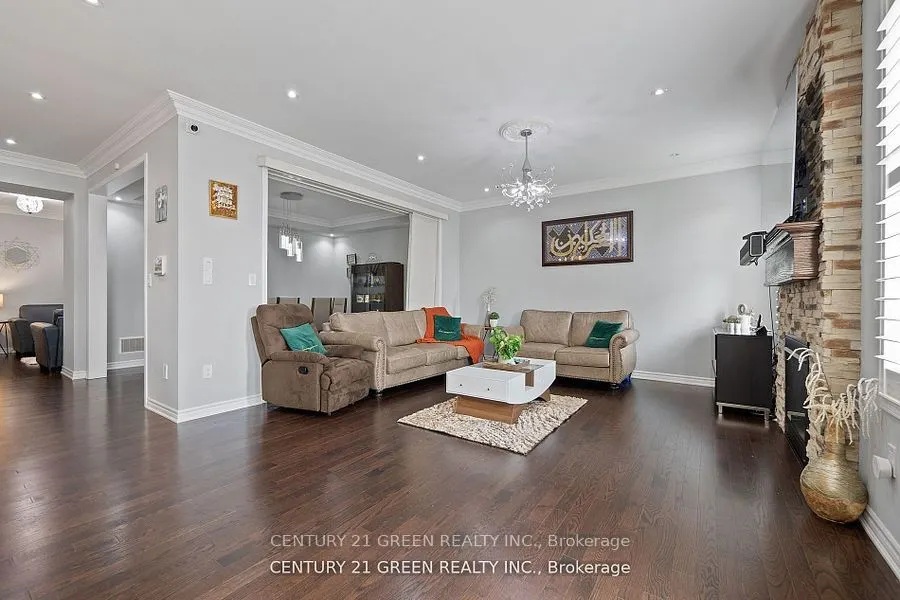 495 Blinco Terrace