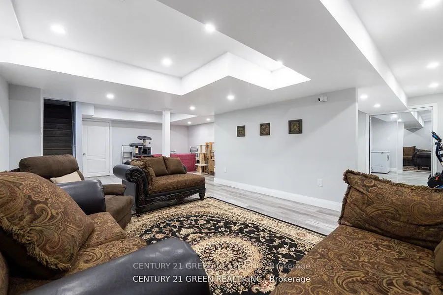 495 Blinco Terrace