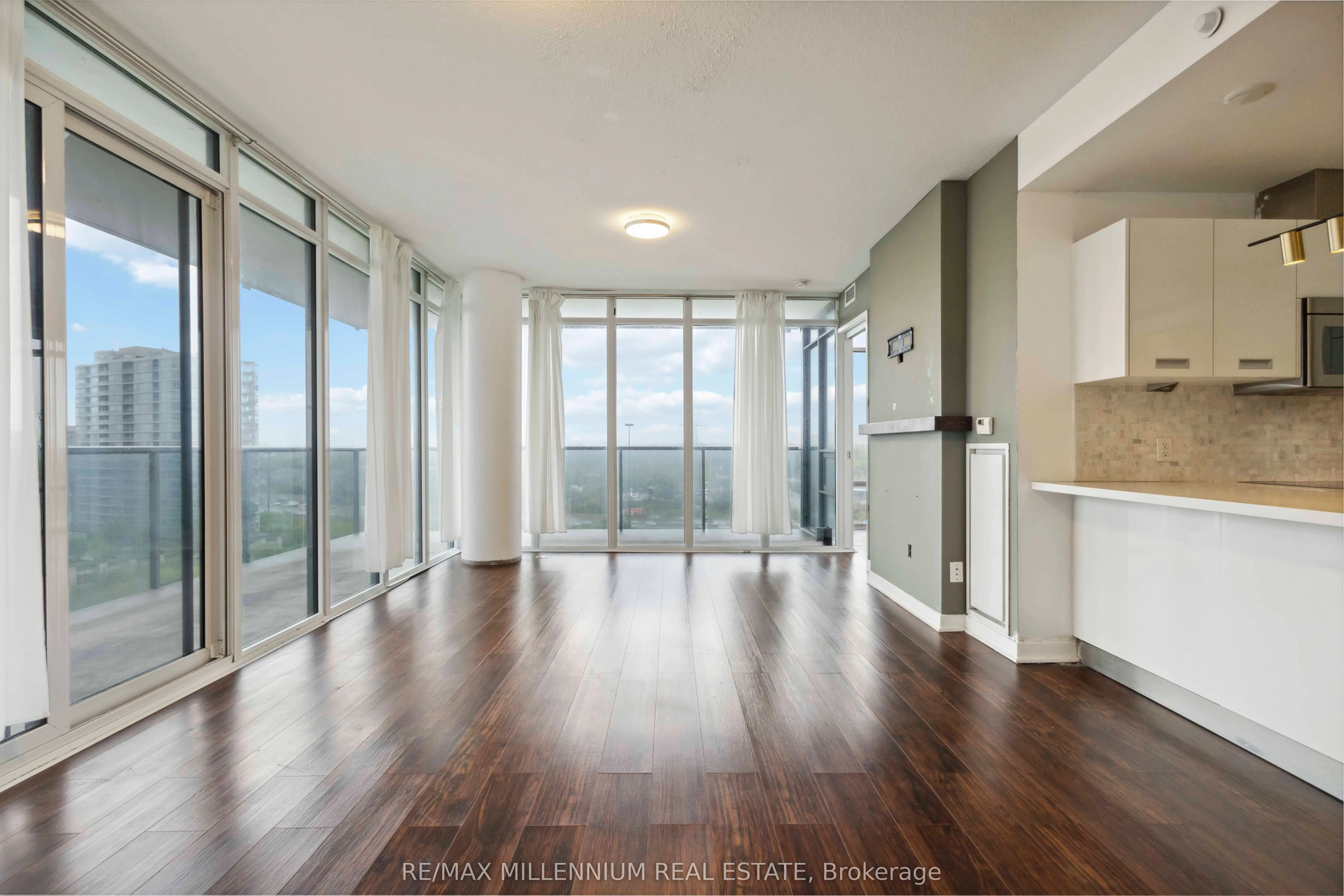 90 Park Lawn Road, #1616