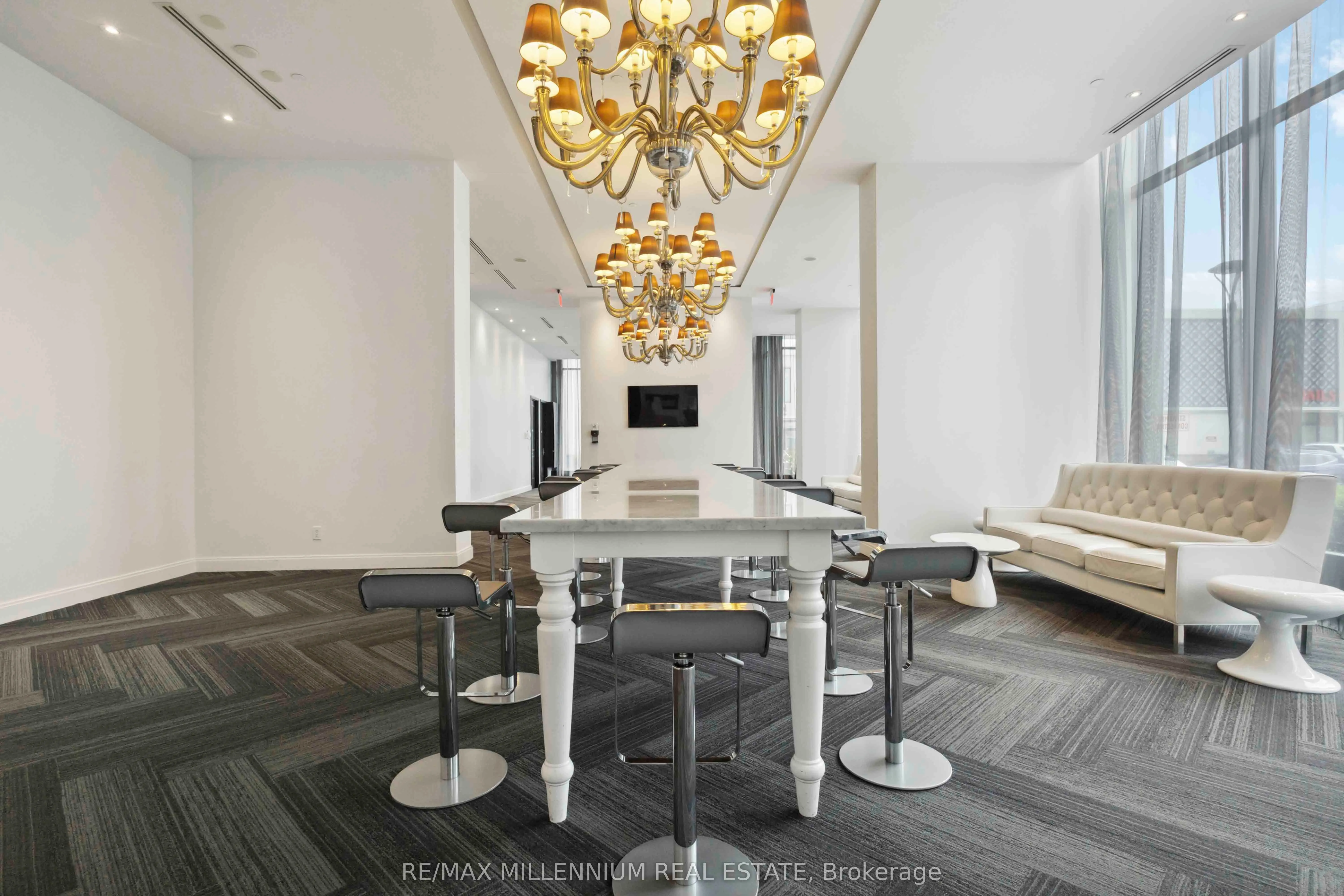 90 Park Lawn Road, #1616