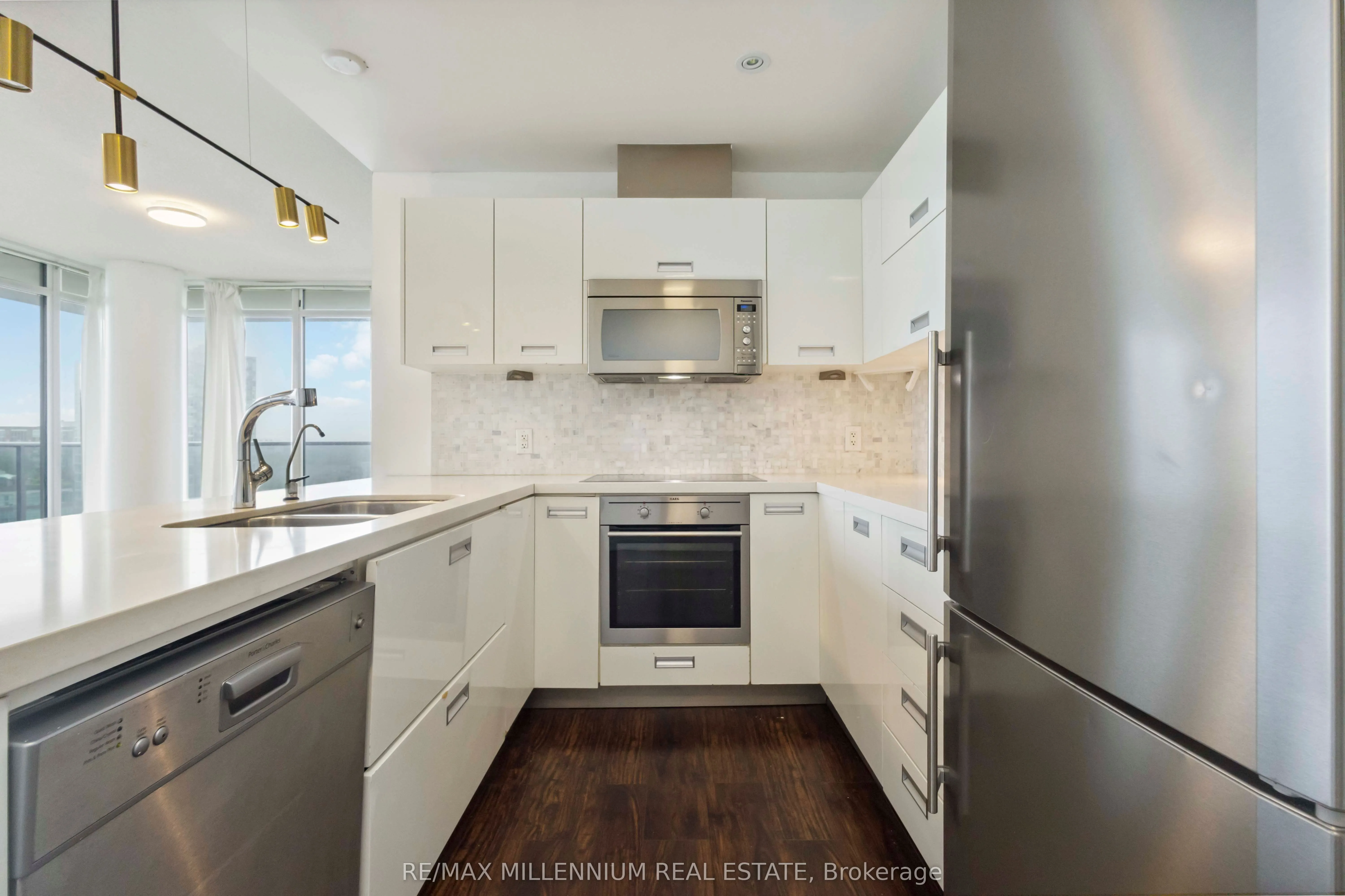 90 Park Lawn Road, #1616