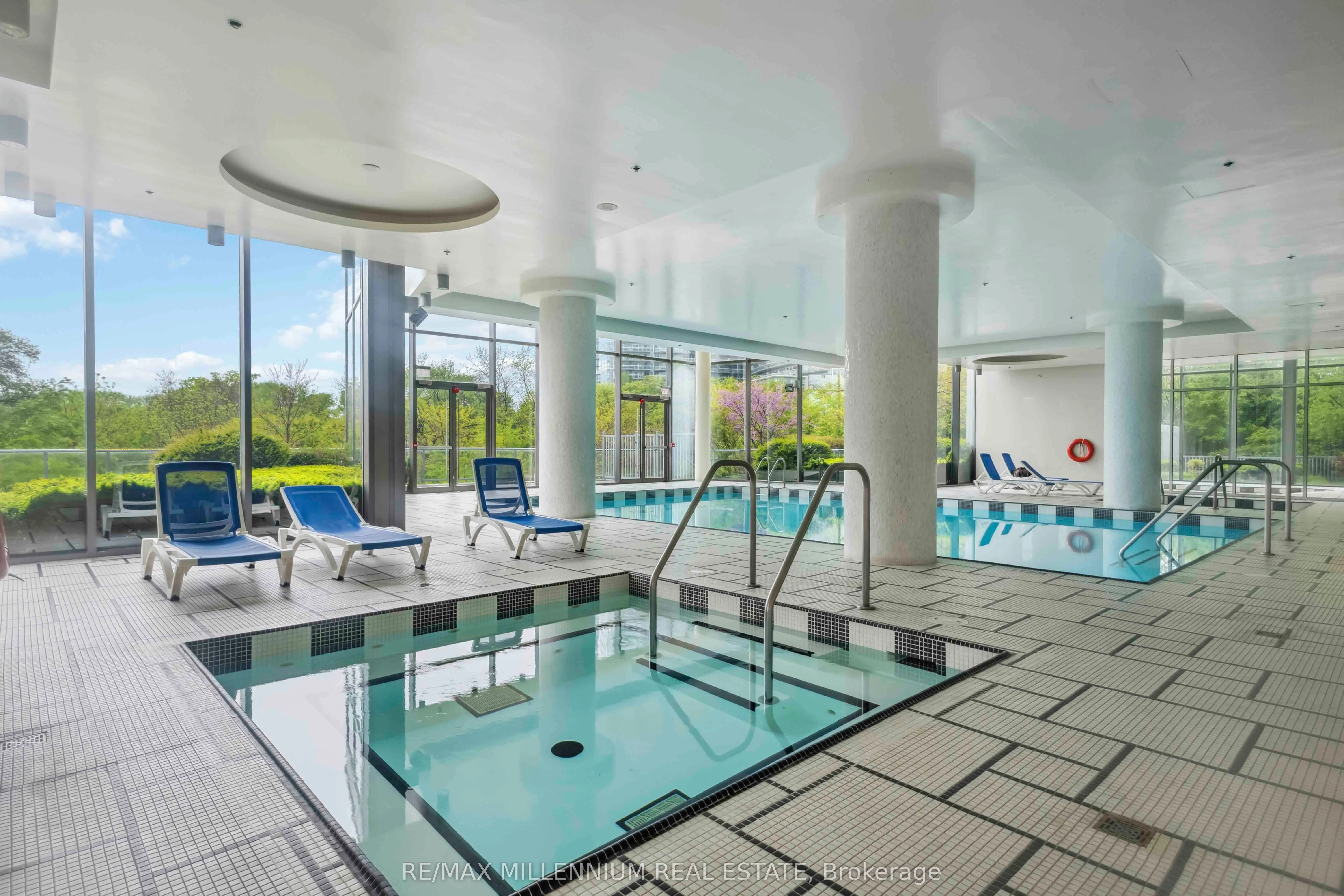 90 Park Lawn Road, #1616