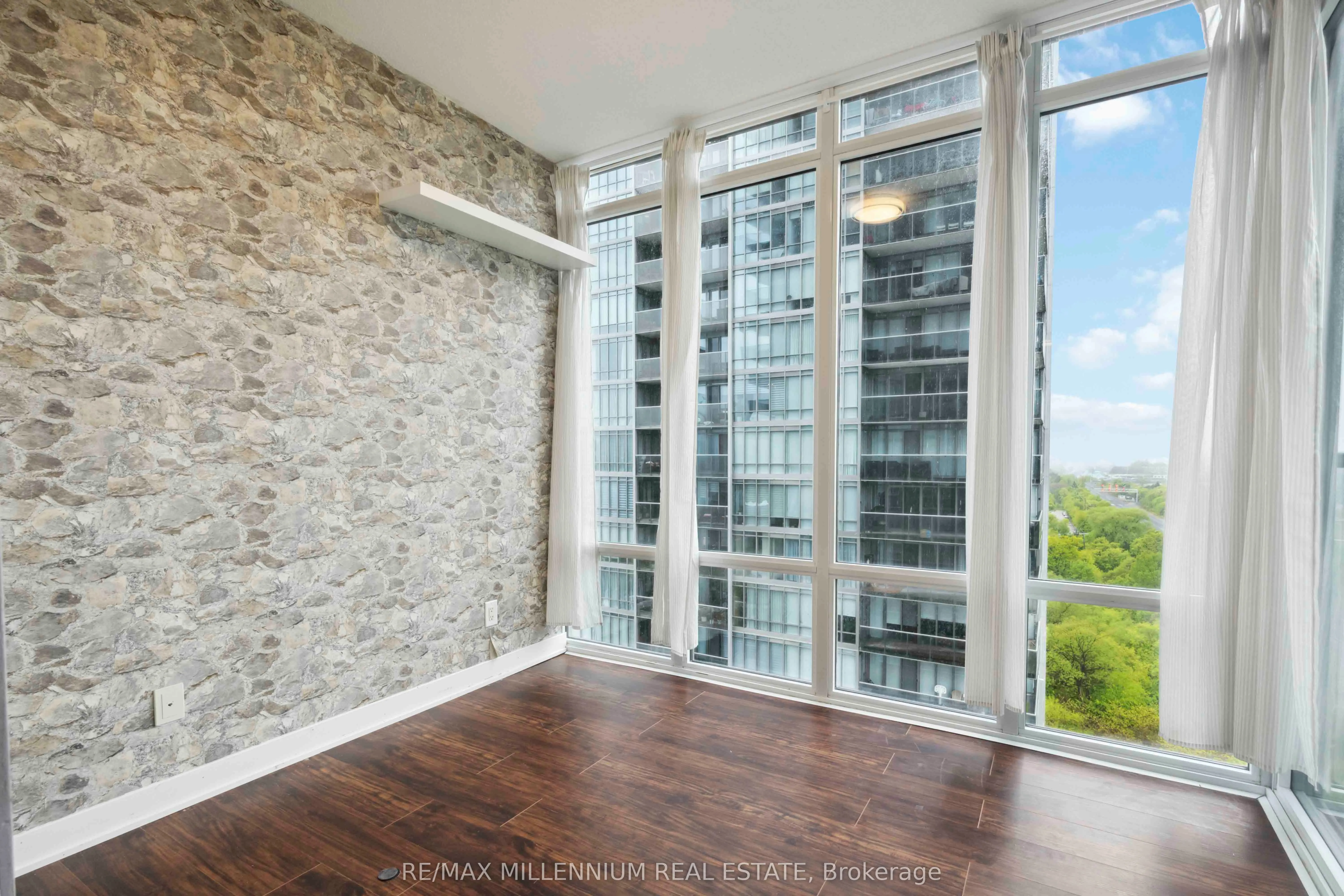 90 Park Lawn Road, #1616