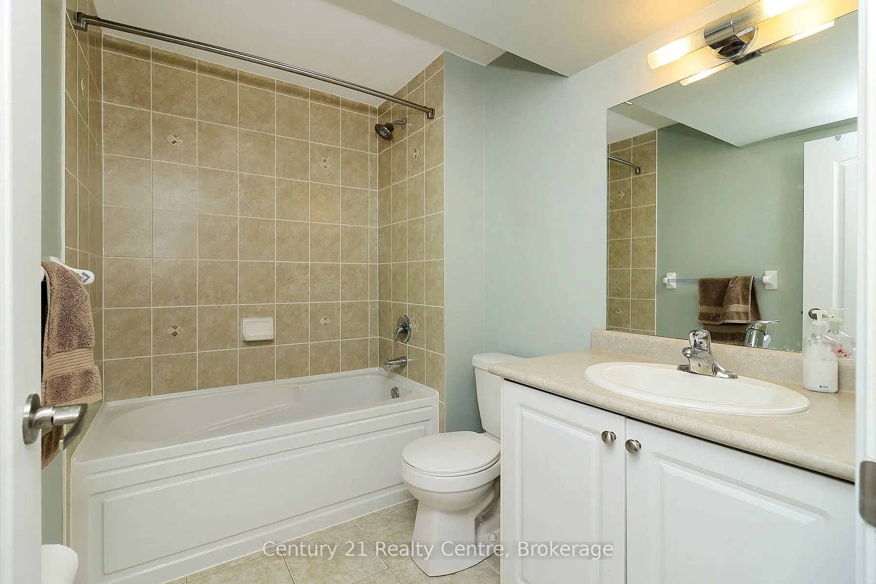 25 Ingleborough Drive