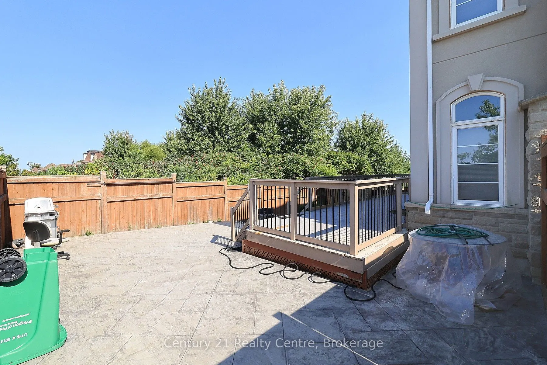 25 Ingleborough Drive