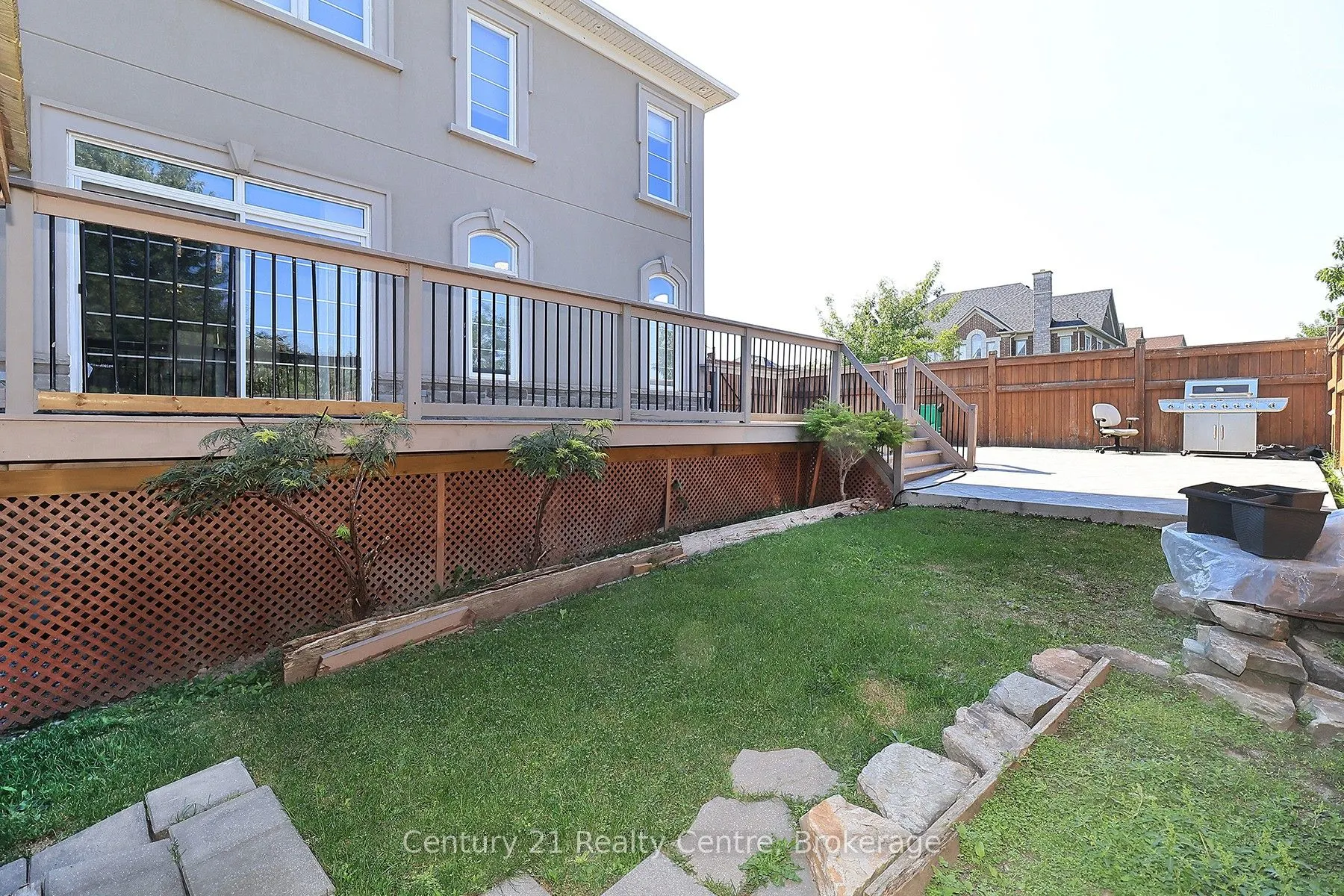 25 Ingleborough Drive