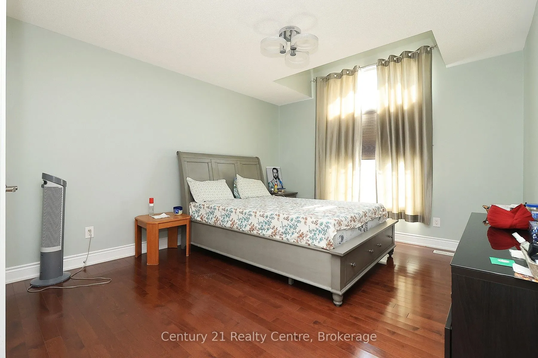 25 Ingleborough Drive