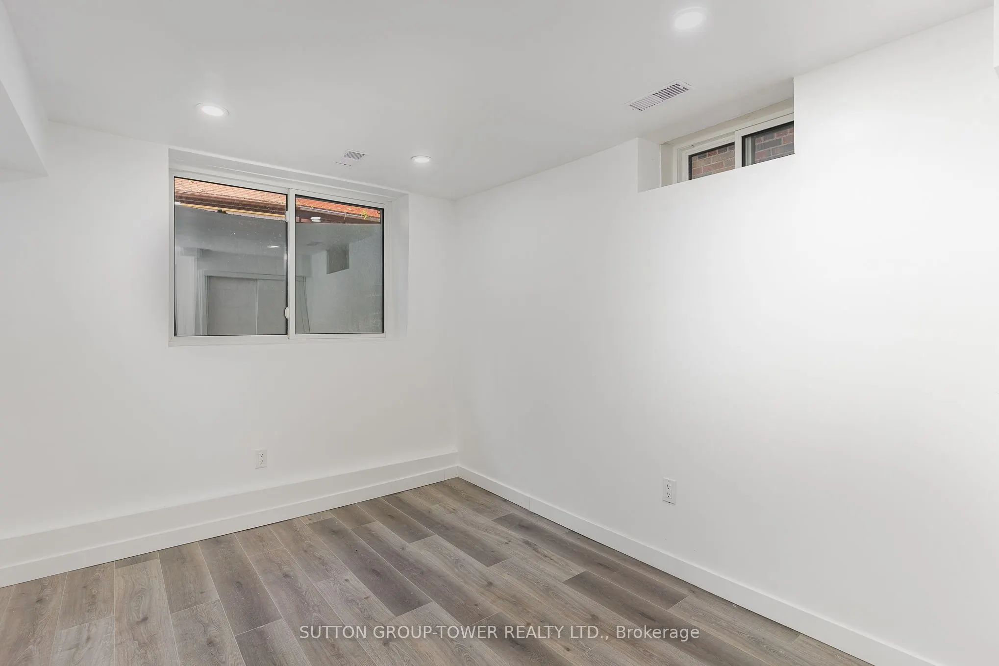 298 South Kingsway