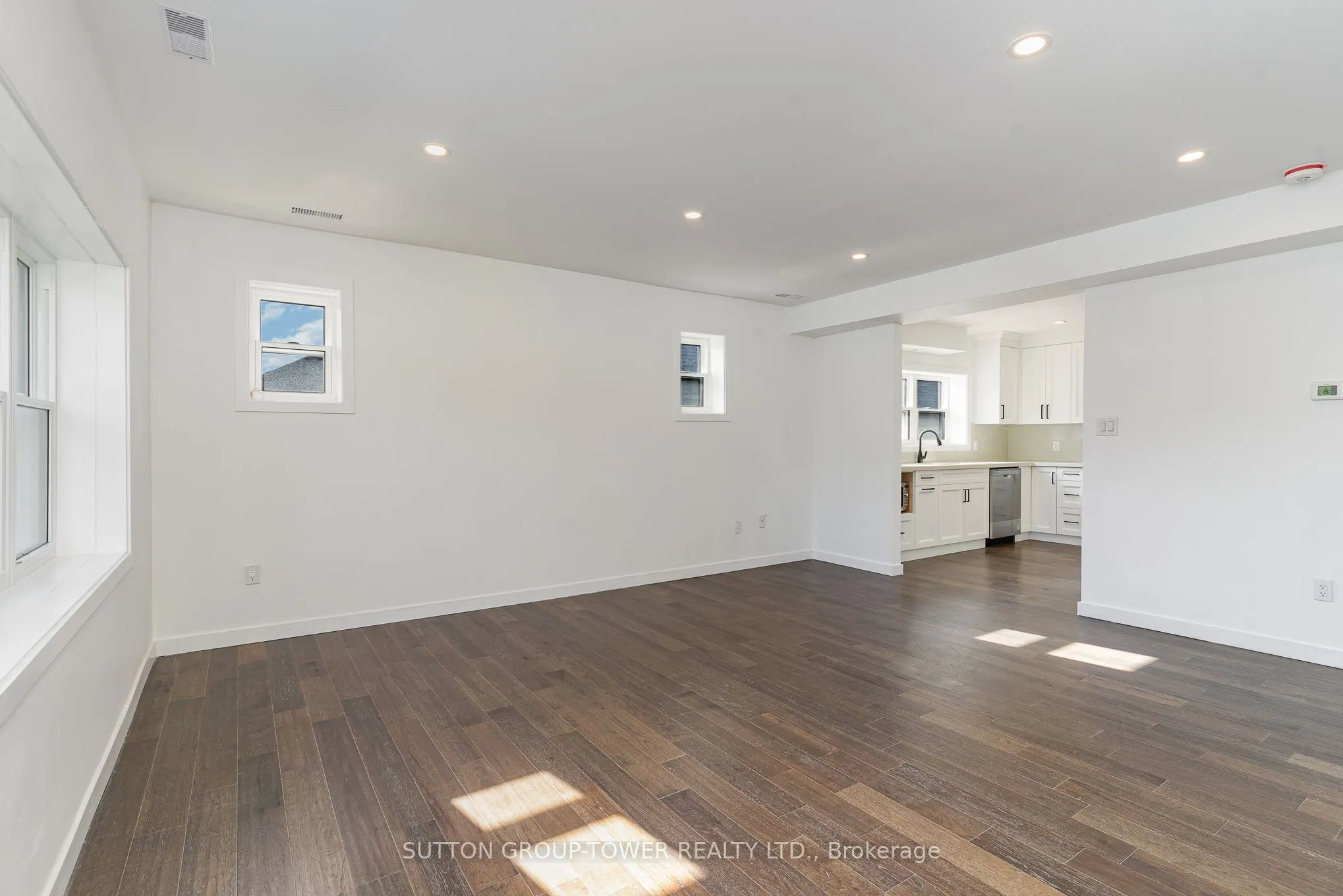298 South Kingsway