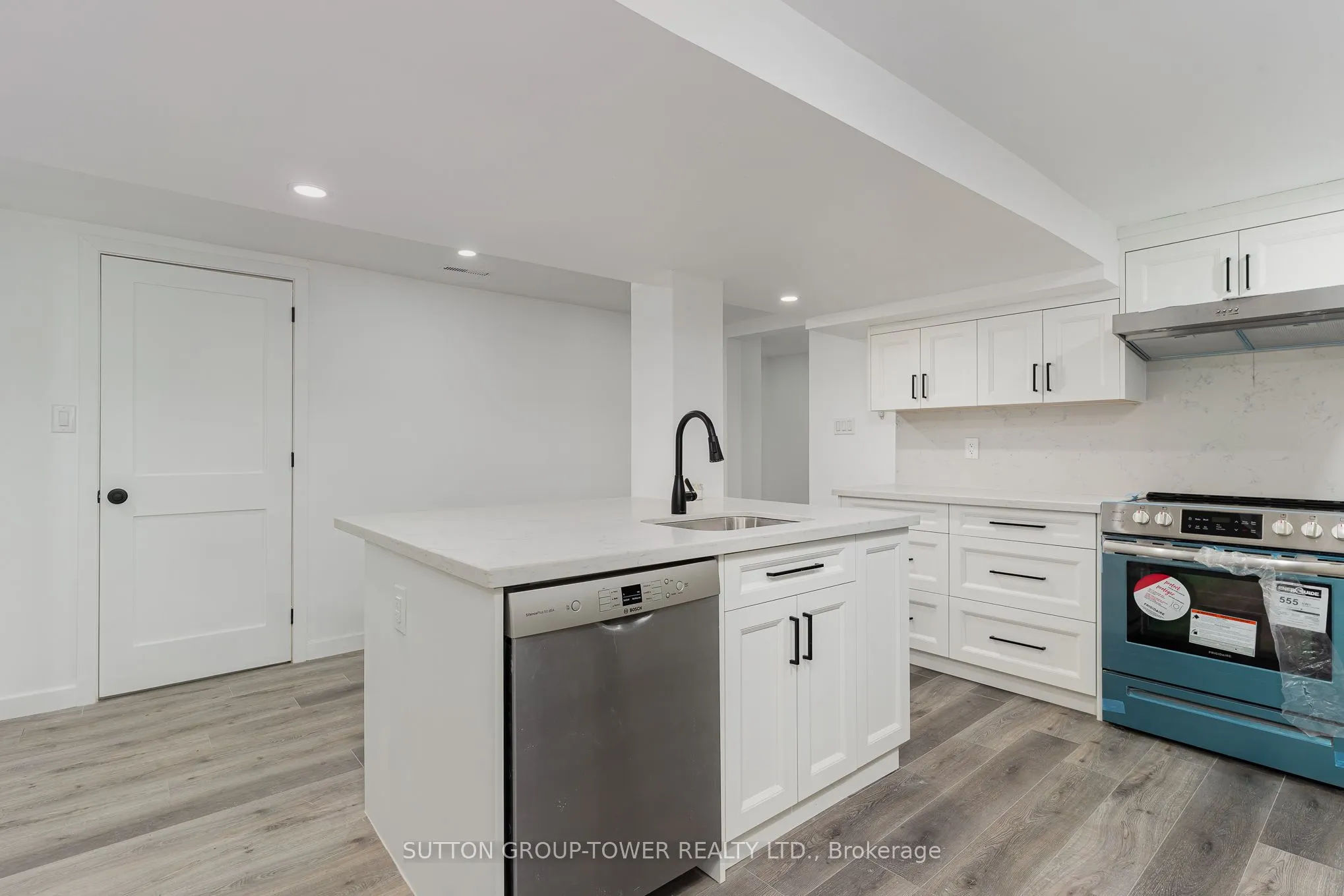 298 South Kingsway