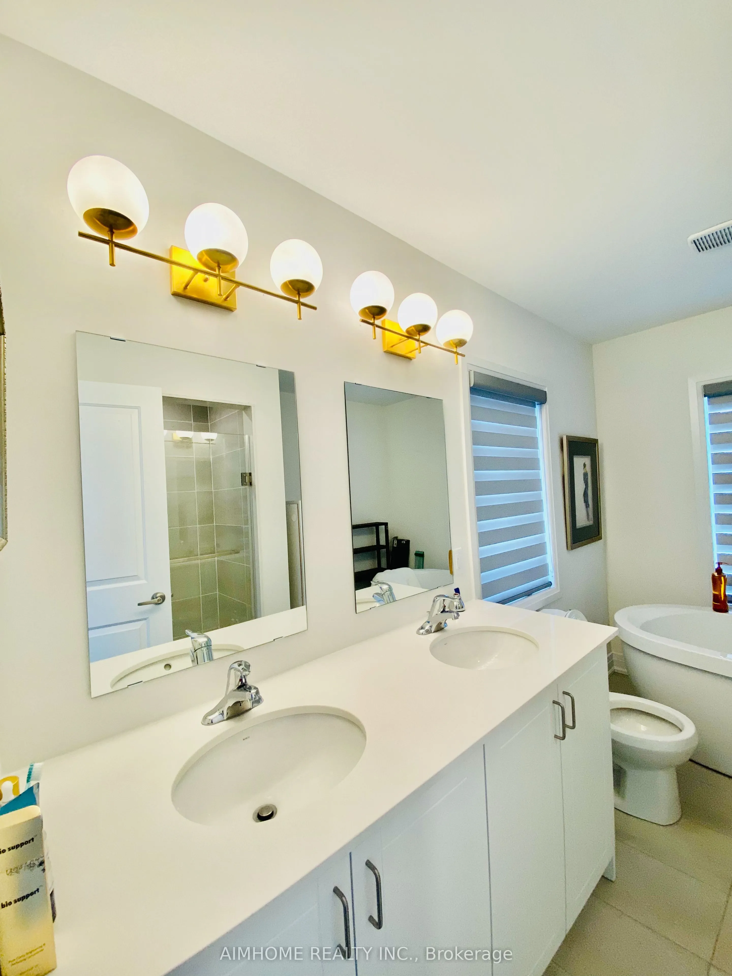 2130 Royal Gala Circle