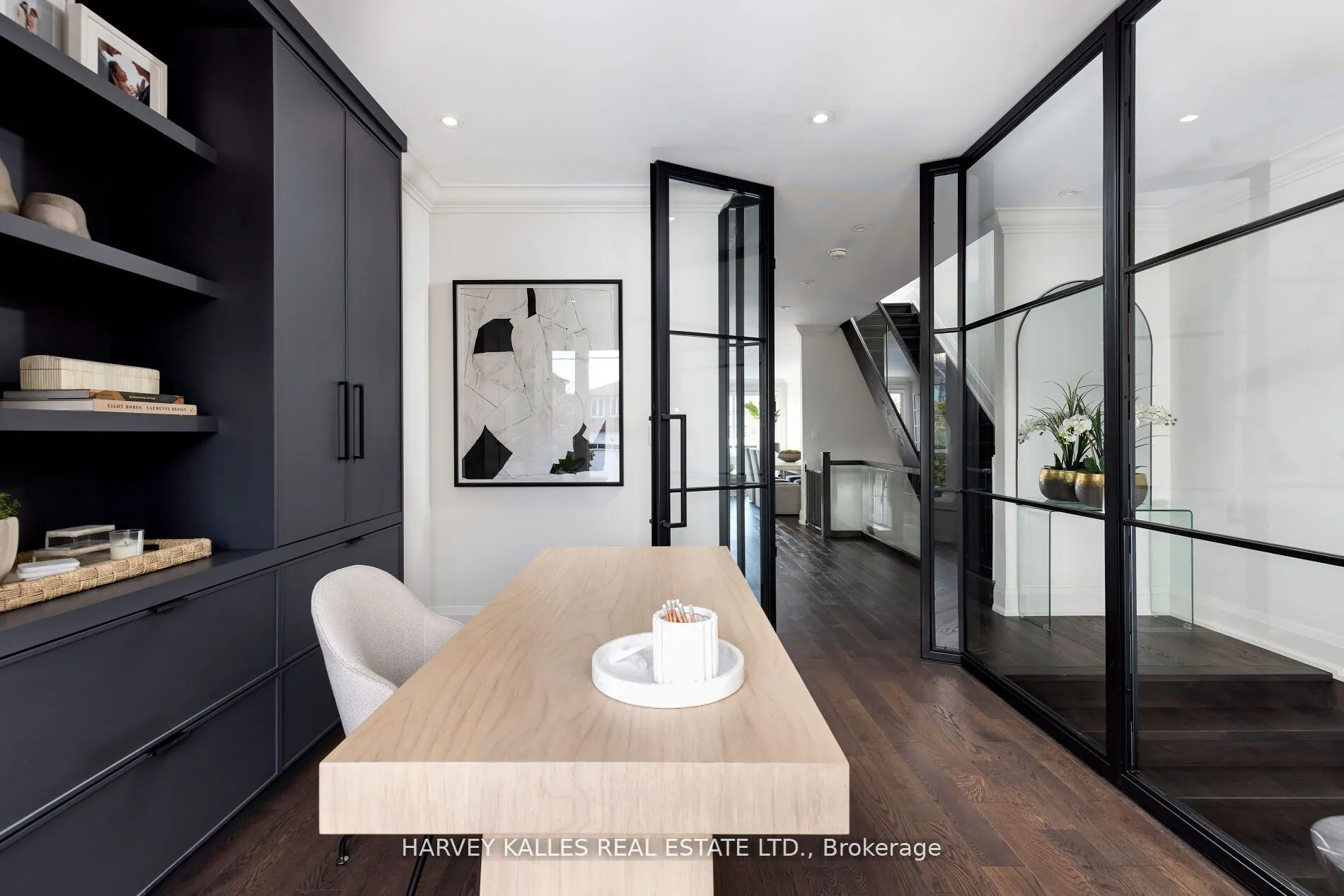 72B Renfield Street W