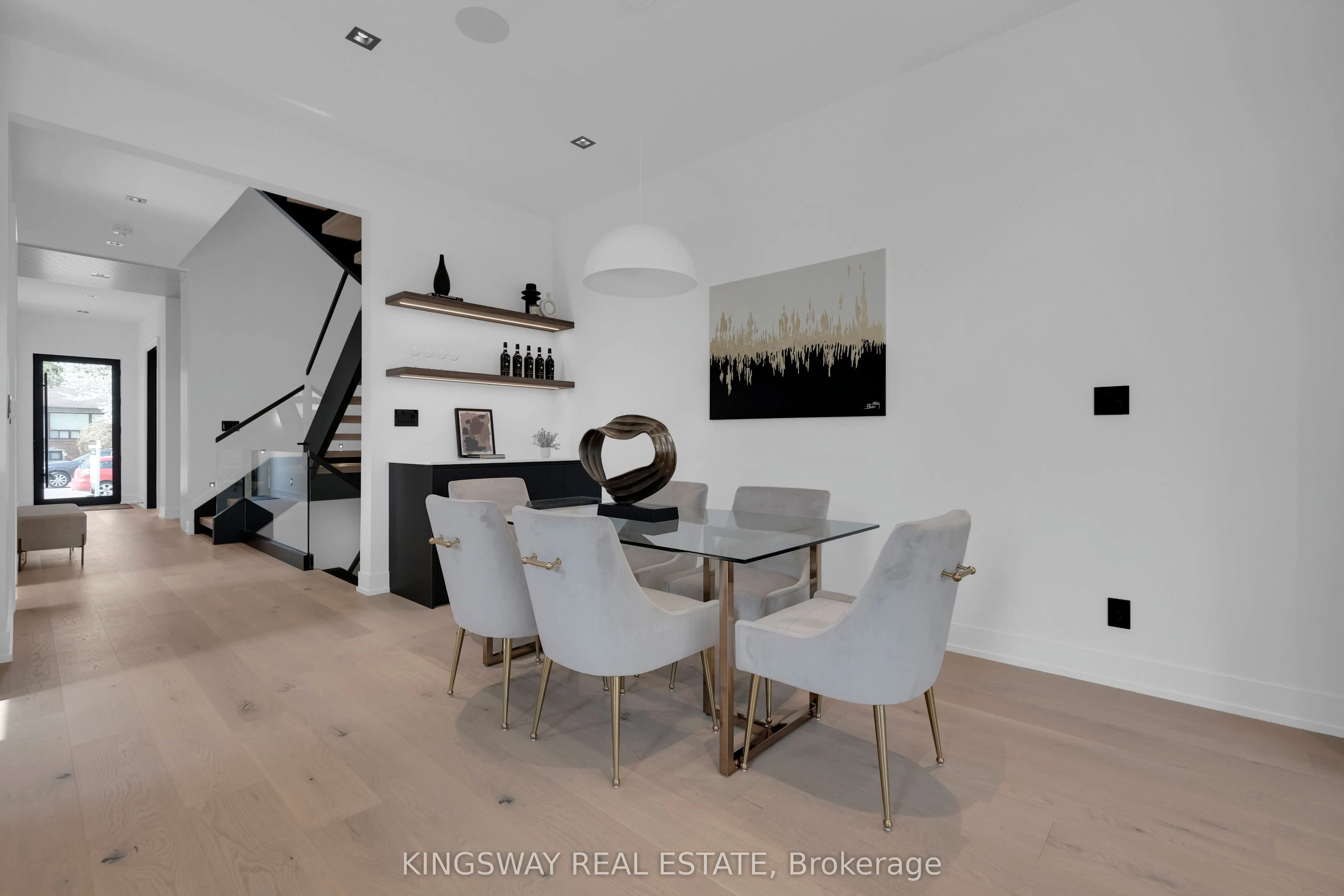 17 Broadview Avenue