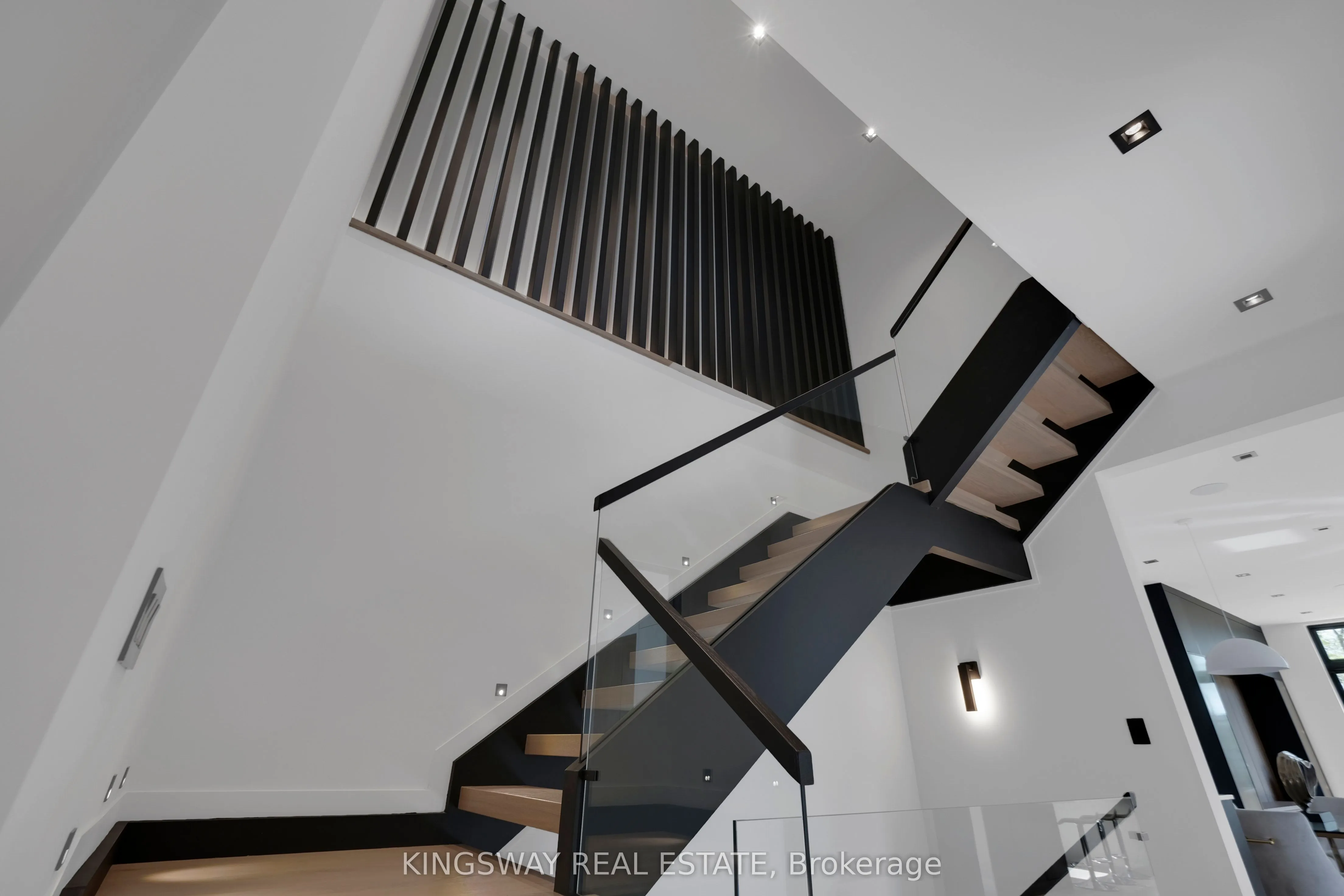 17 Broadview Avenue
