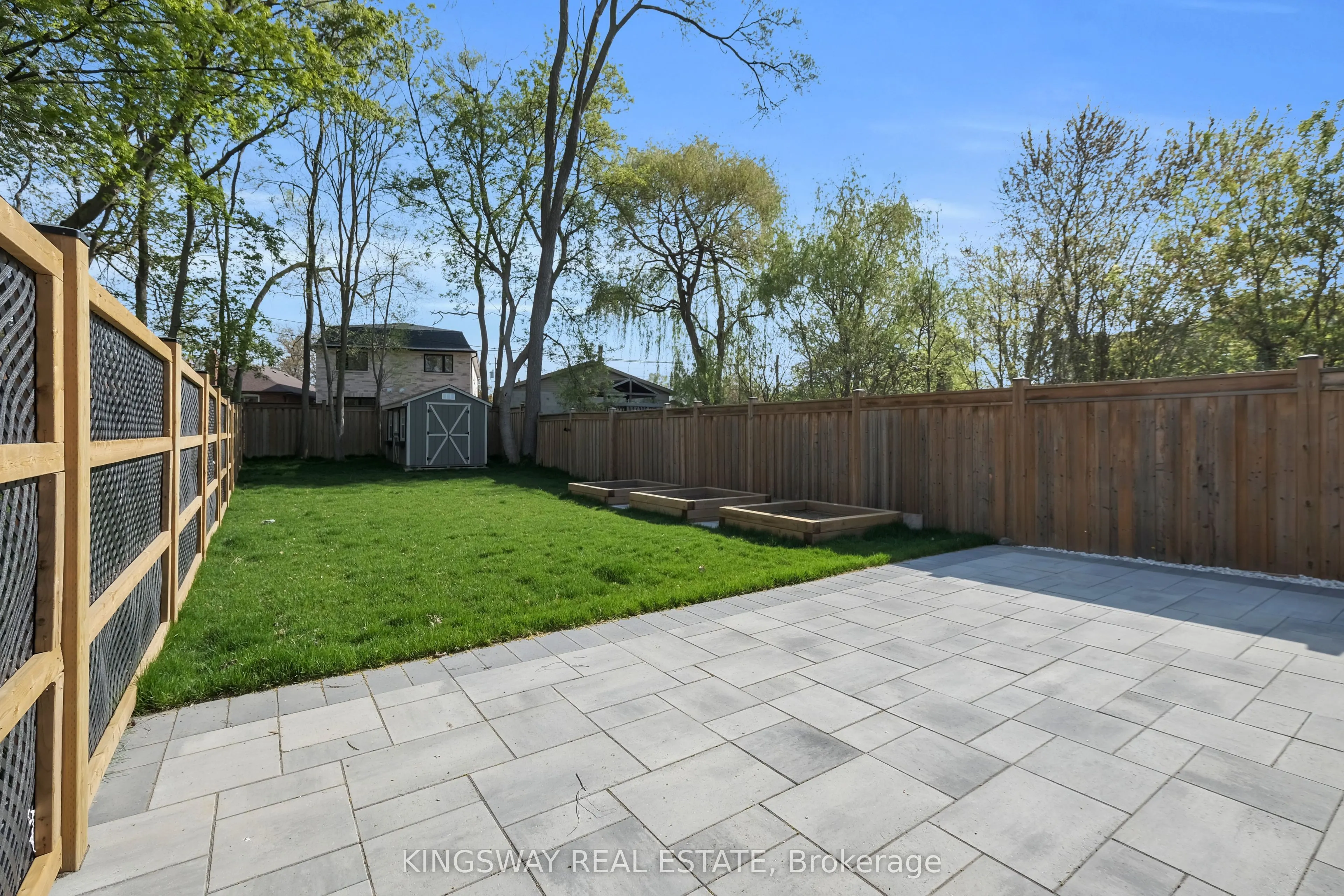 17 Broadview Avenue