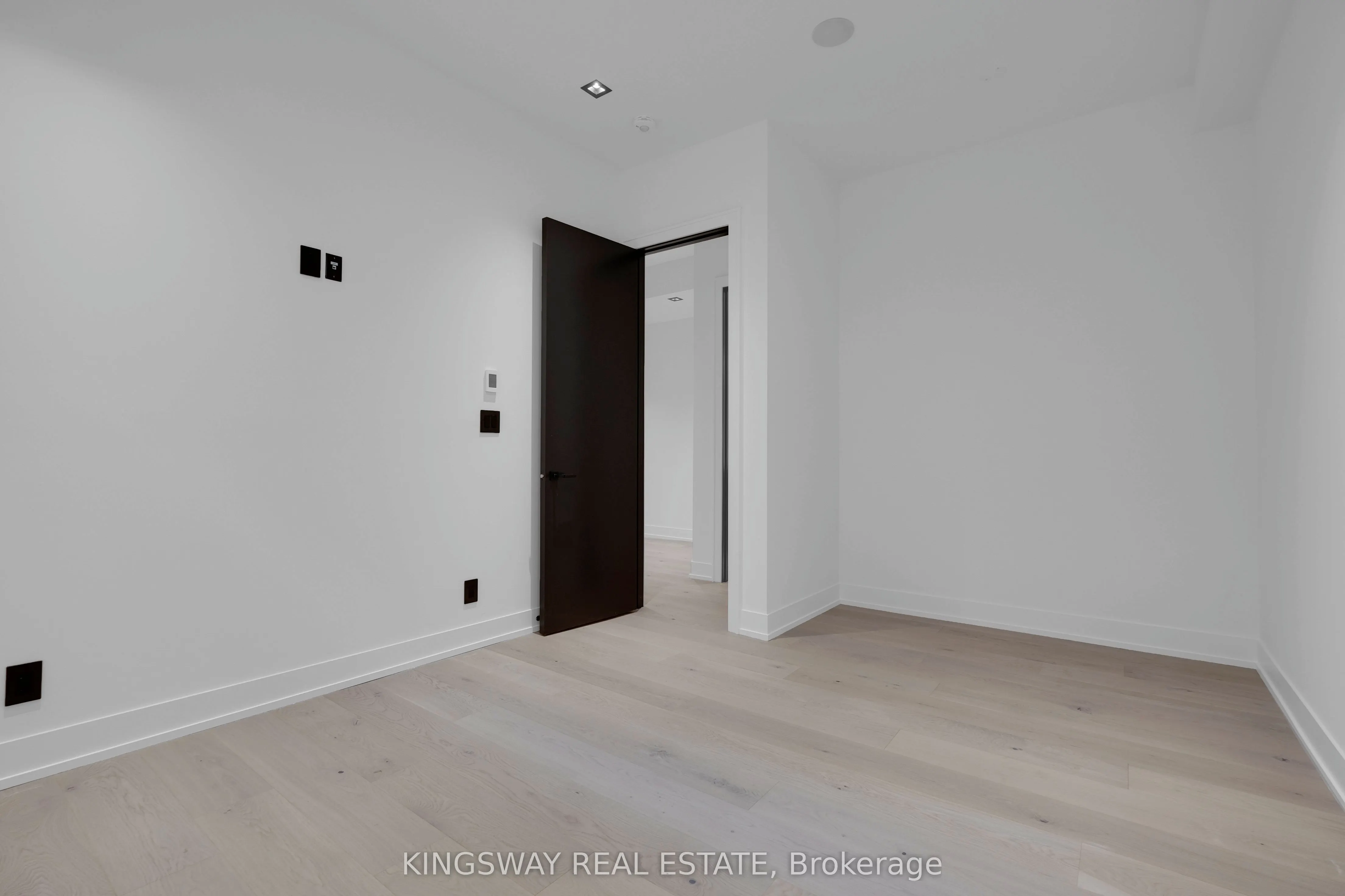 17 Broadview Avenue