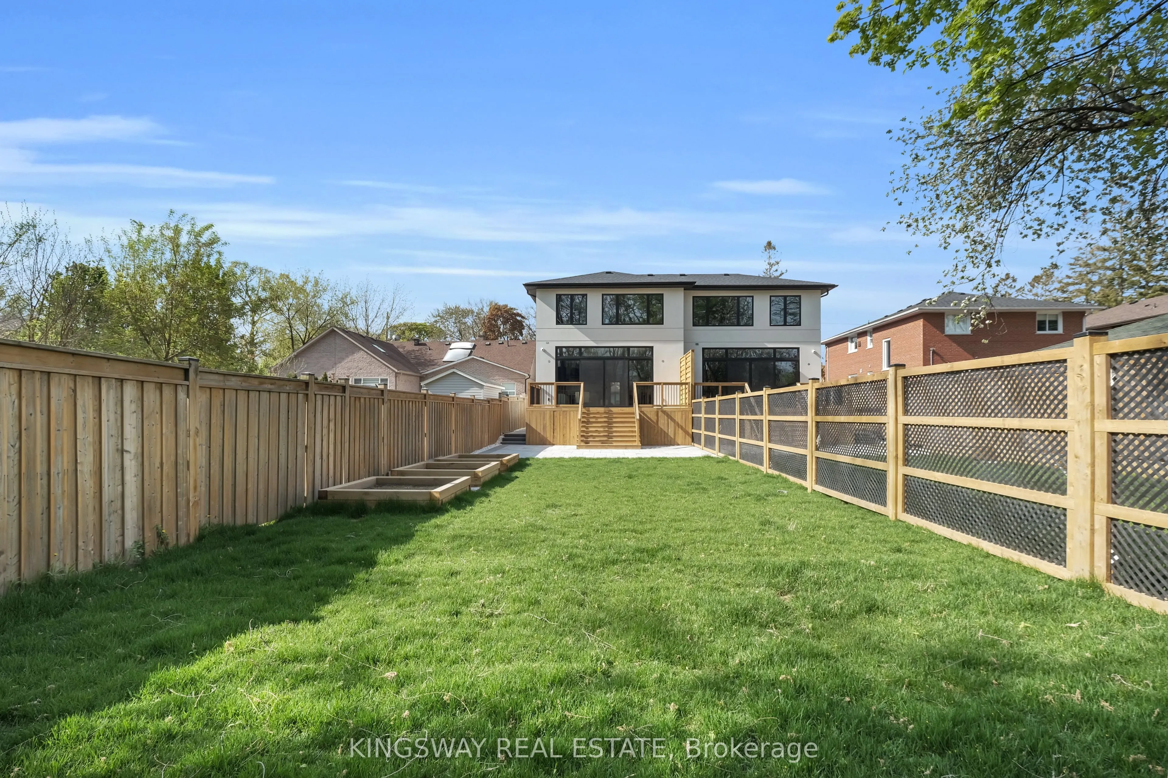 17 Broadview Avenue