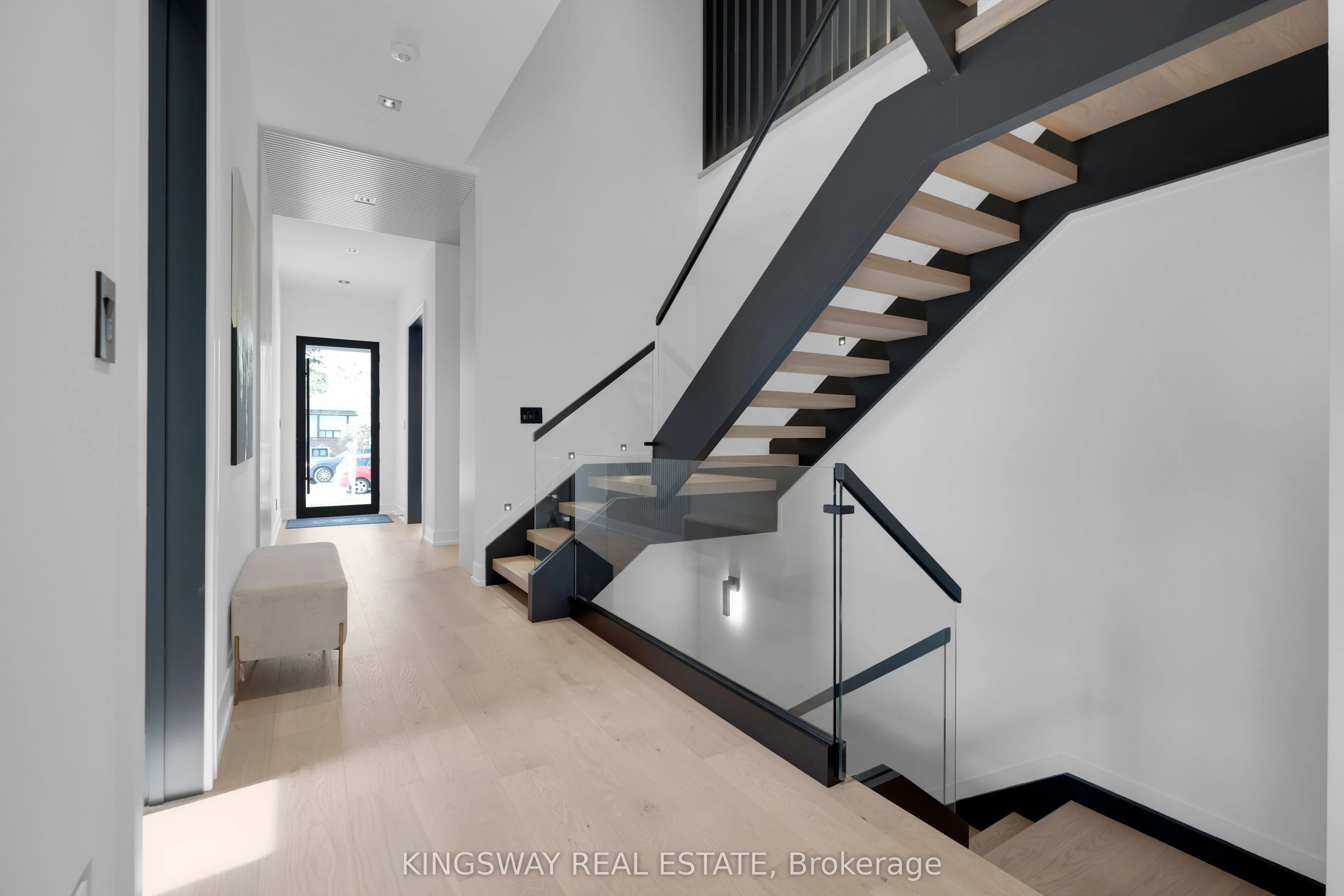 17 Broadview Avenue