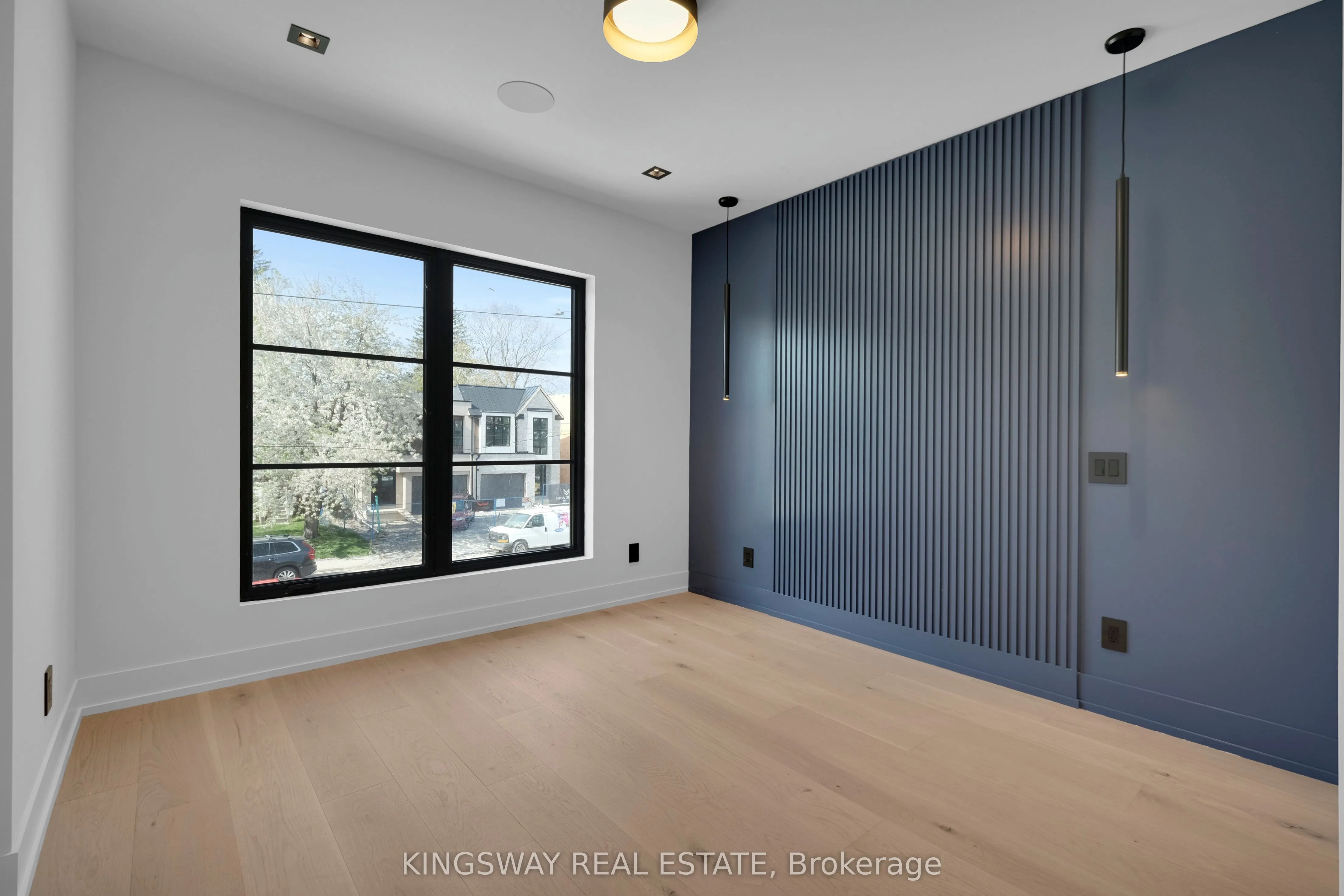 17 Broadview Avenue