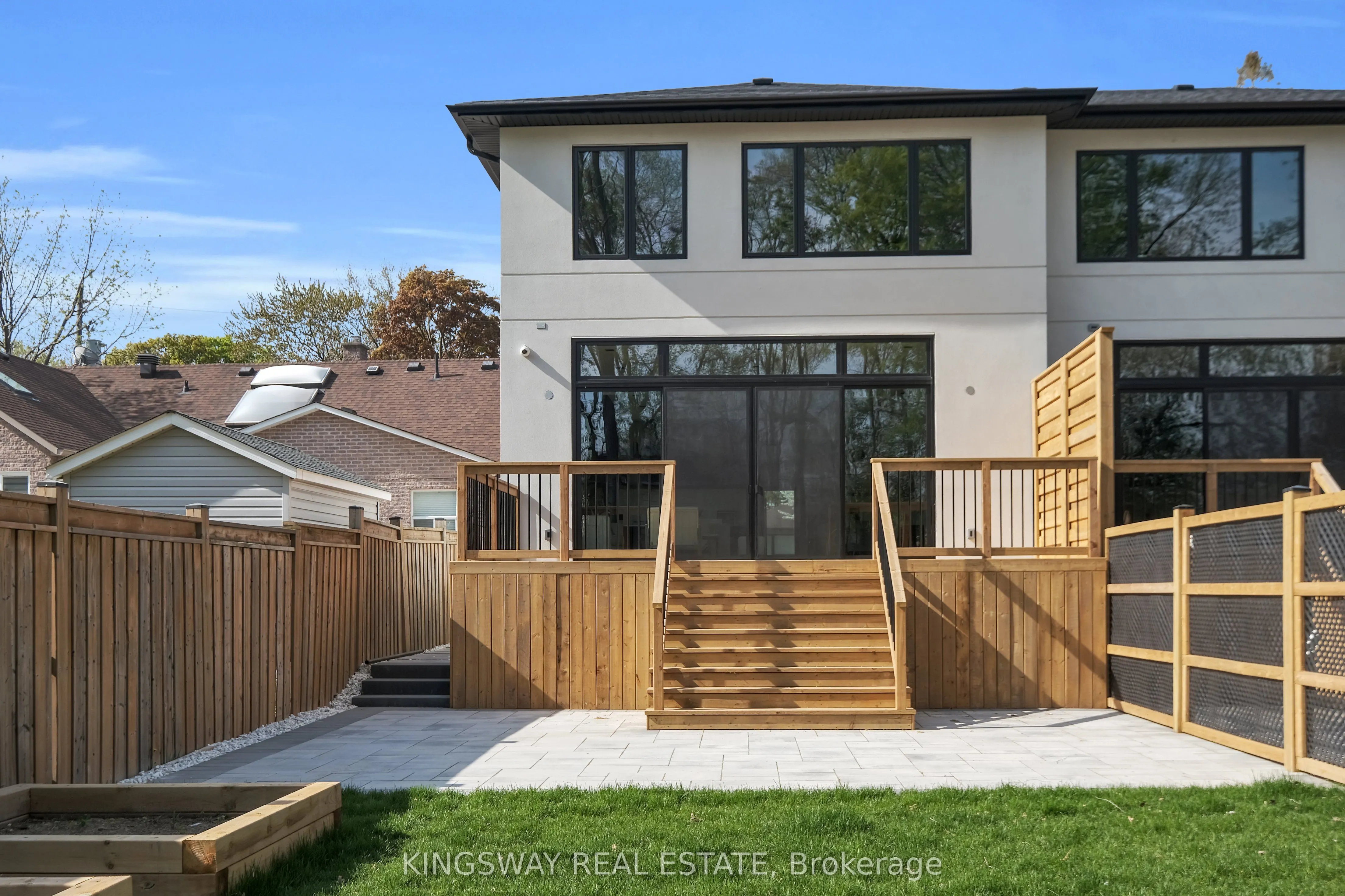 17 Broadview Avenue
